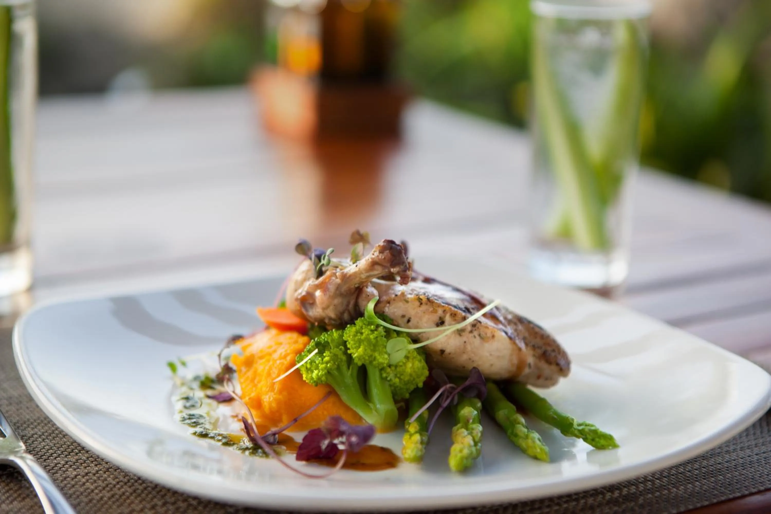 Restaurant/places to eat in JA Beach Hotel, Dubai