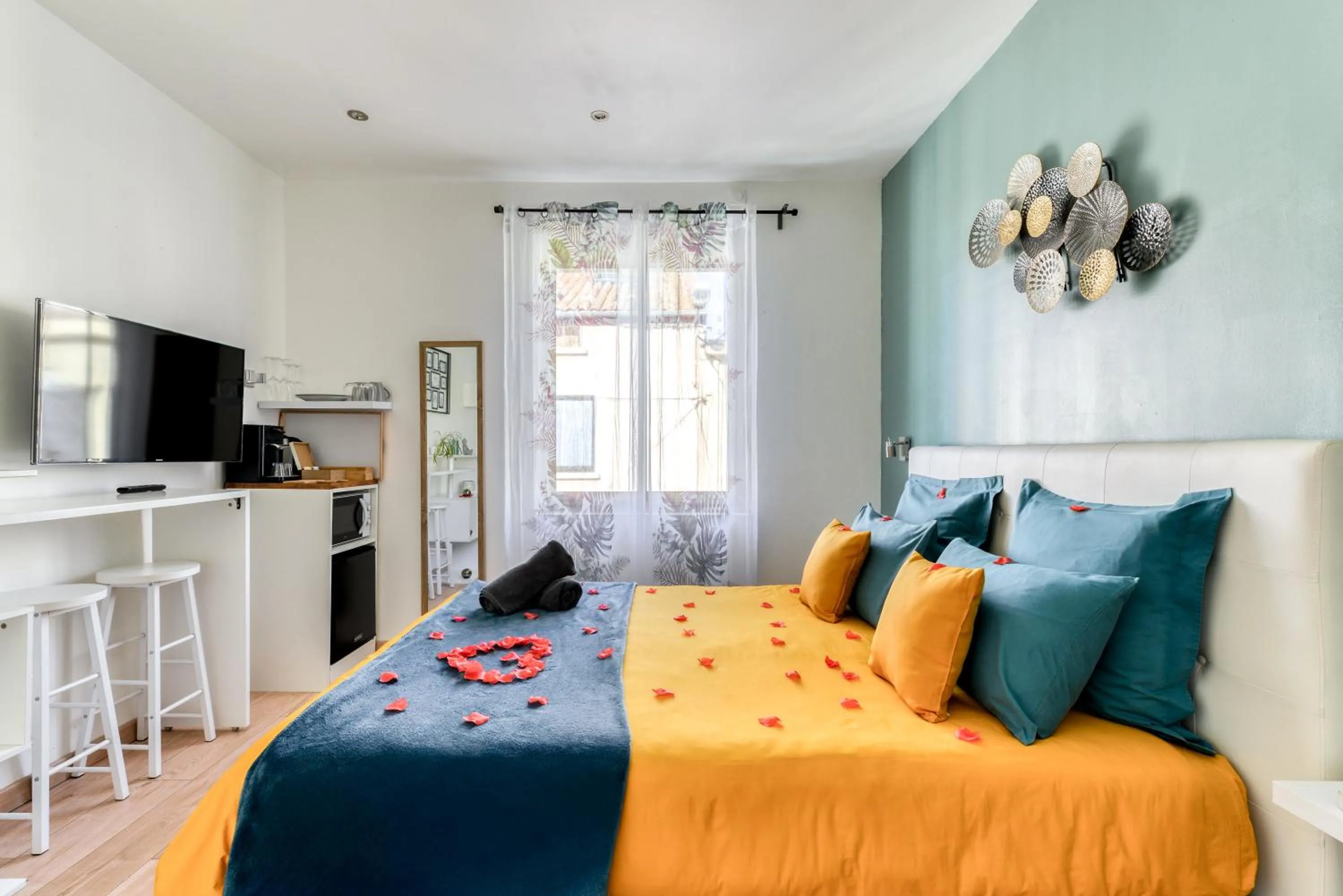 Bed in Le bourget - Suite romantique