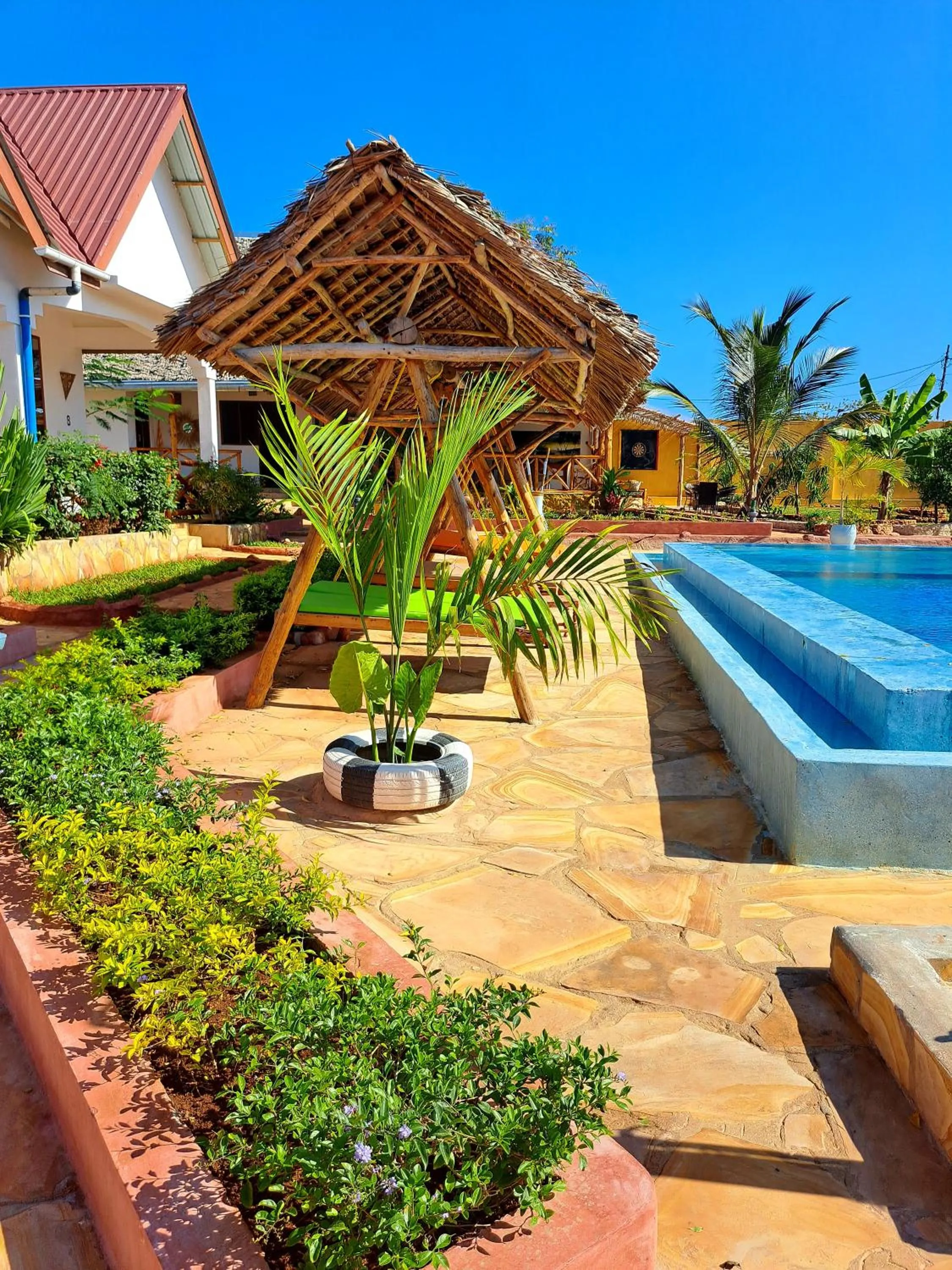 Swimming pool in Mimi na wewe villa