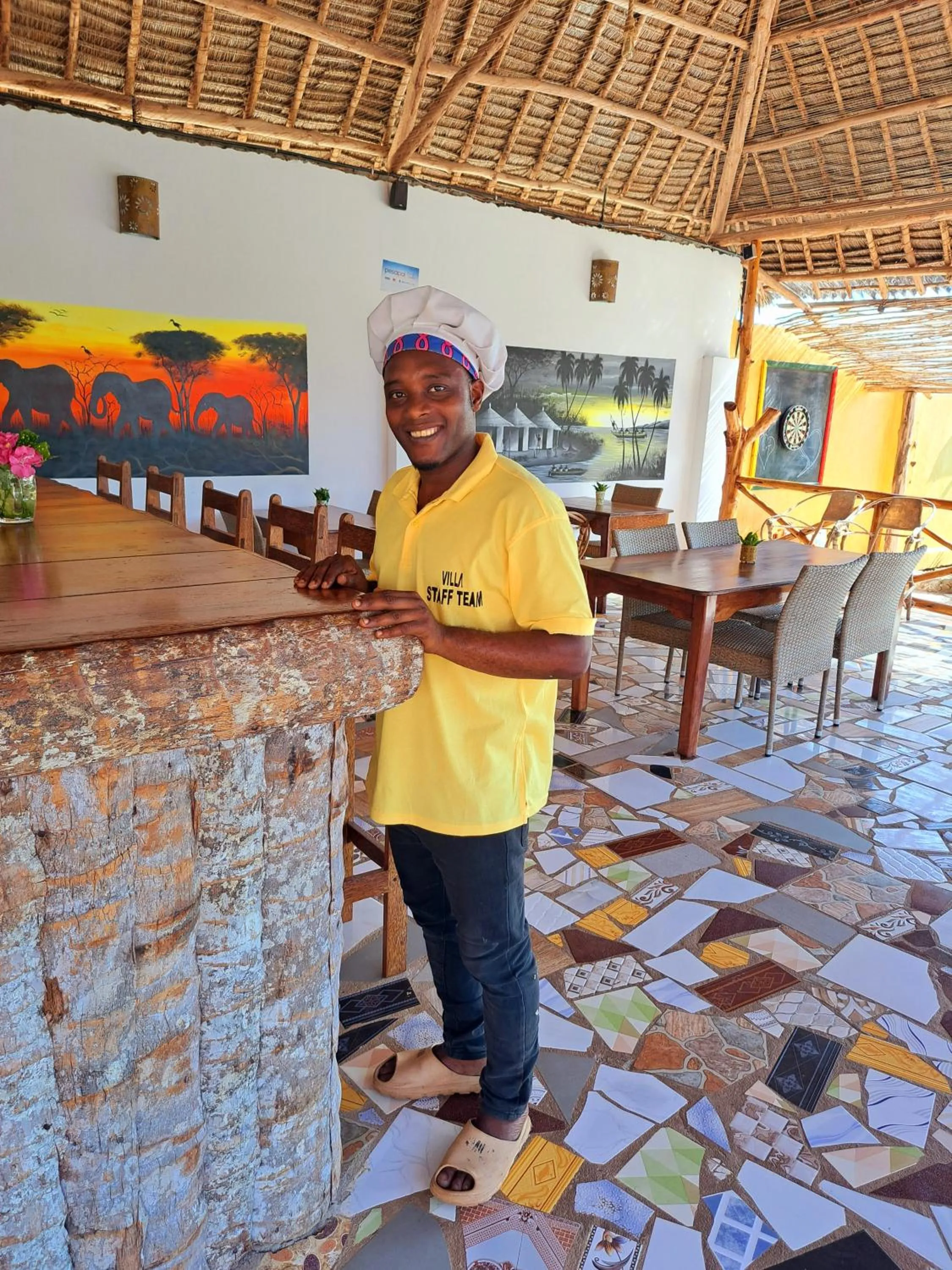 Restaurant/places to eat in Mimi na wewe villa