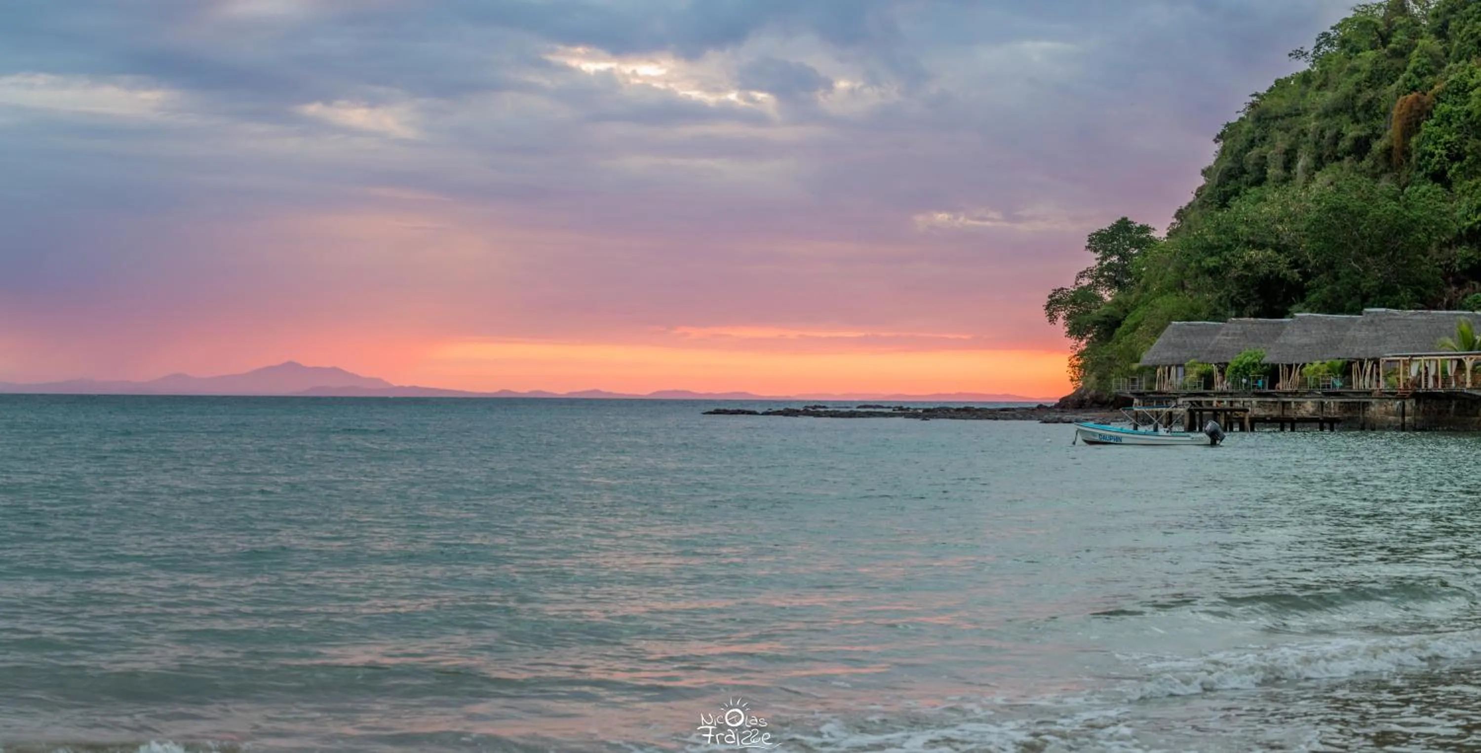 Sea view in L'heure Bleue