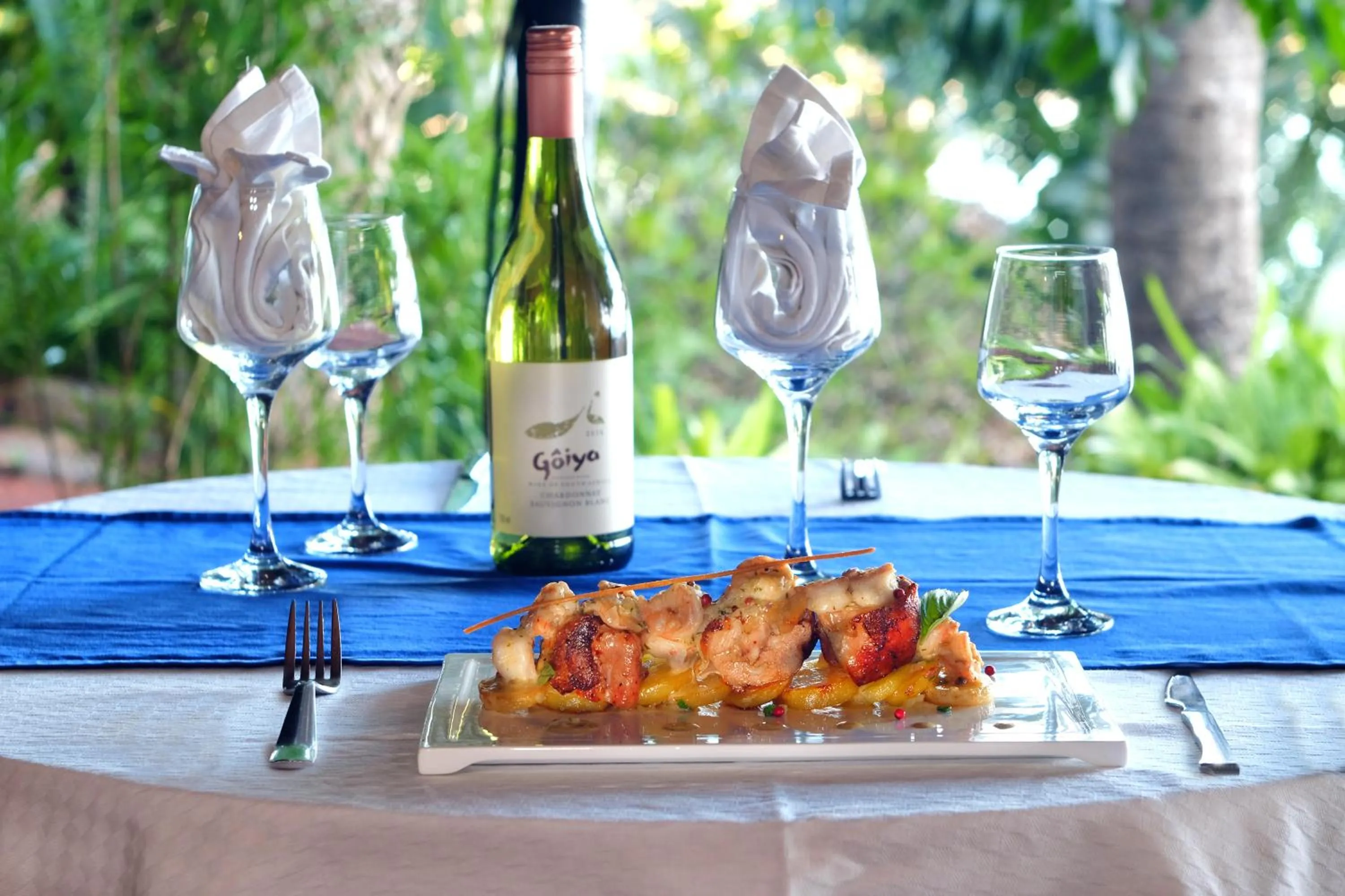 Lunch in L'heure Bleue