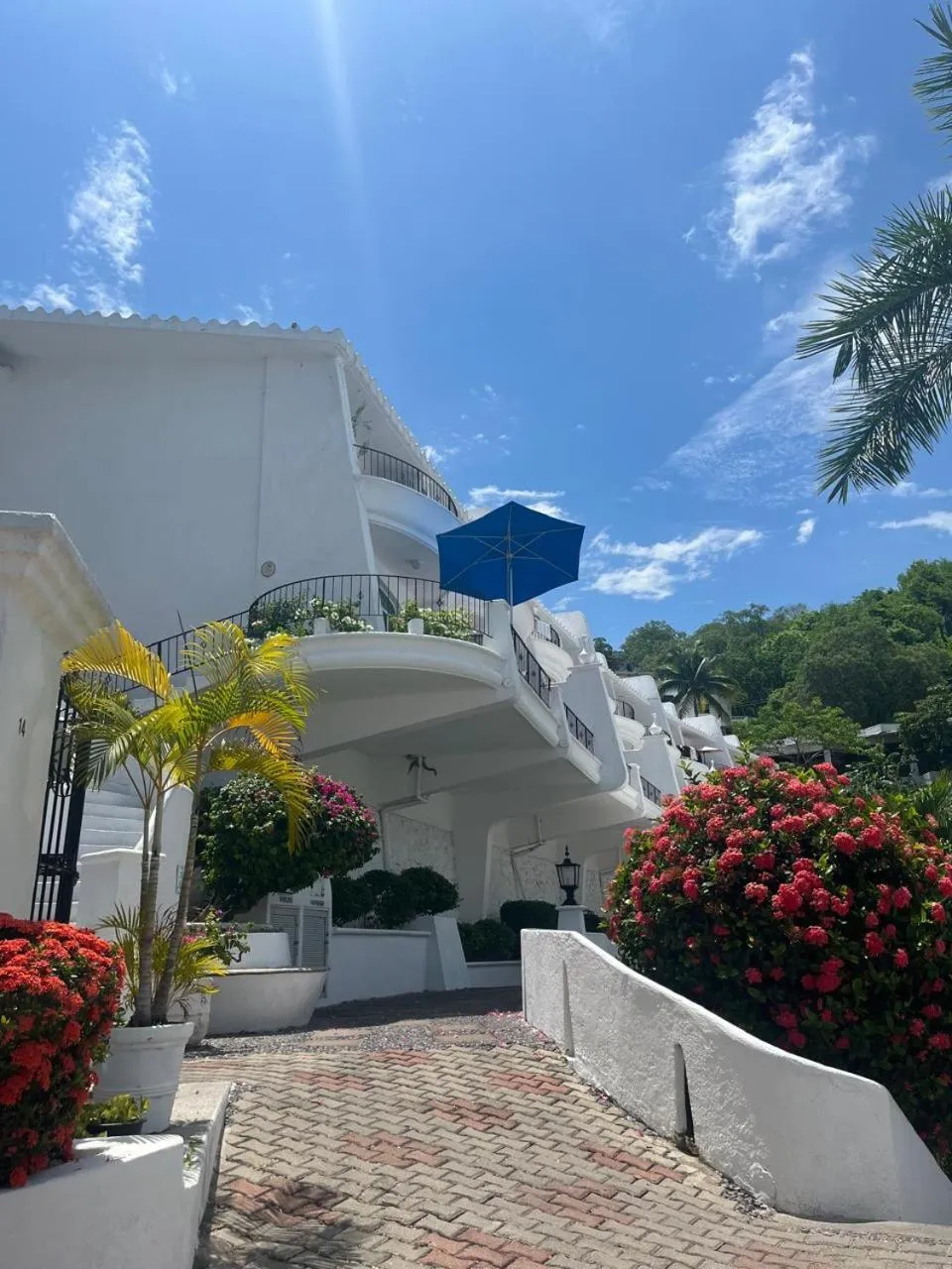 Property building in Depto familiar con vista al mar en Playasol Manzanillo