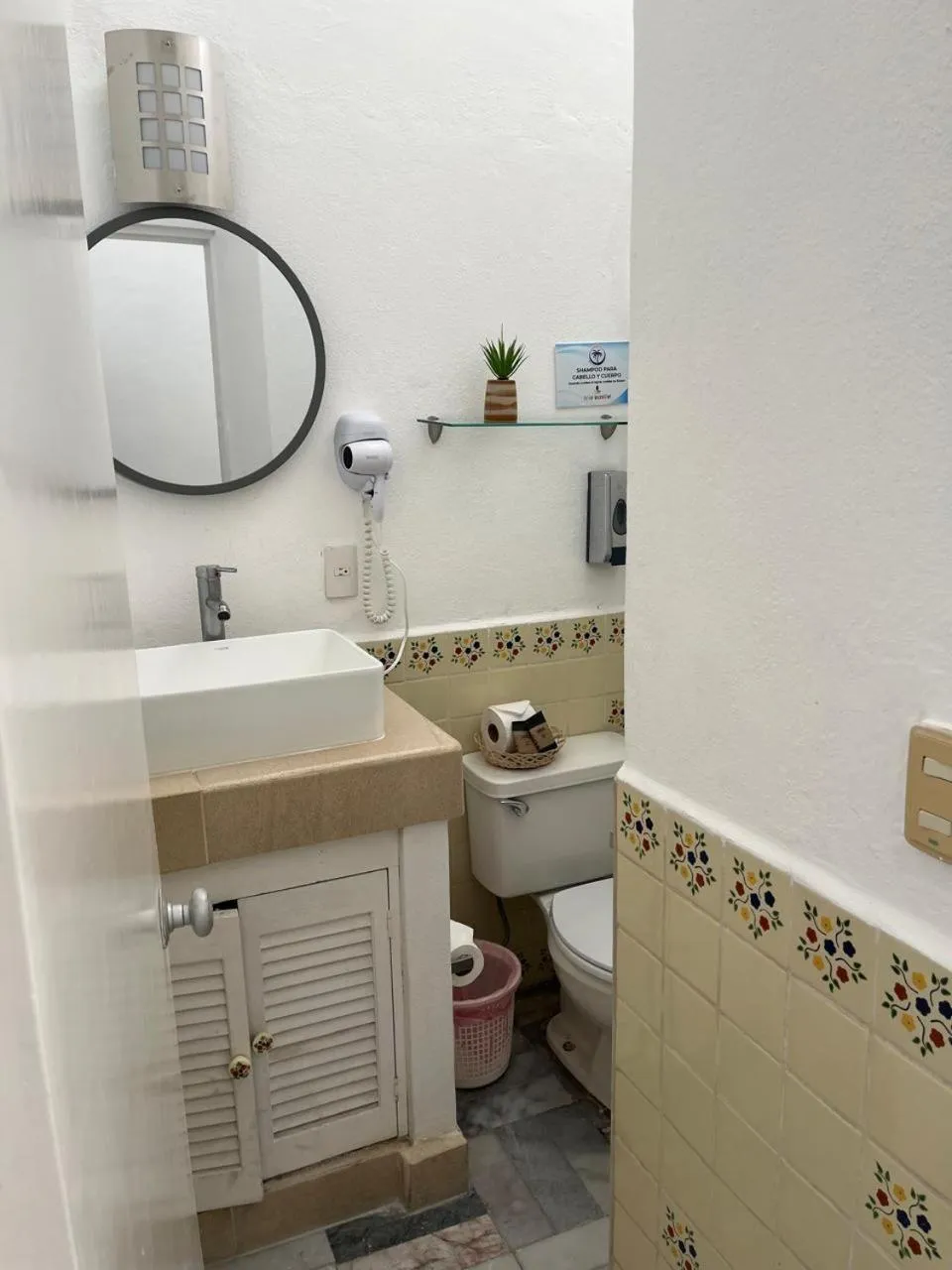 Bathroom in Depto familiar con vista al mar en Playasol Manzanillo