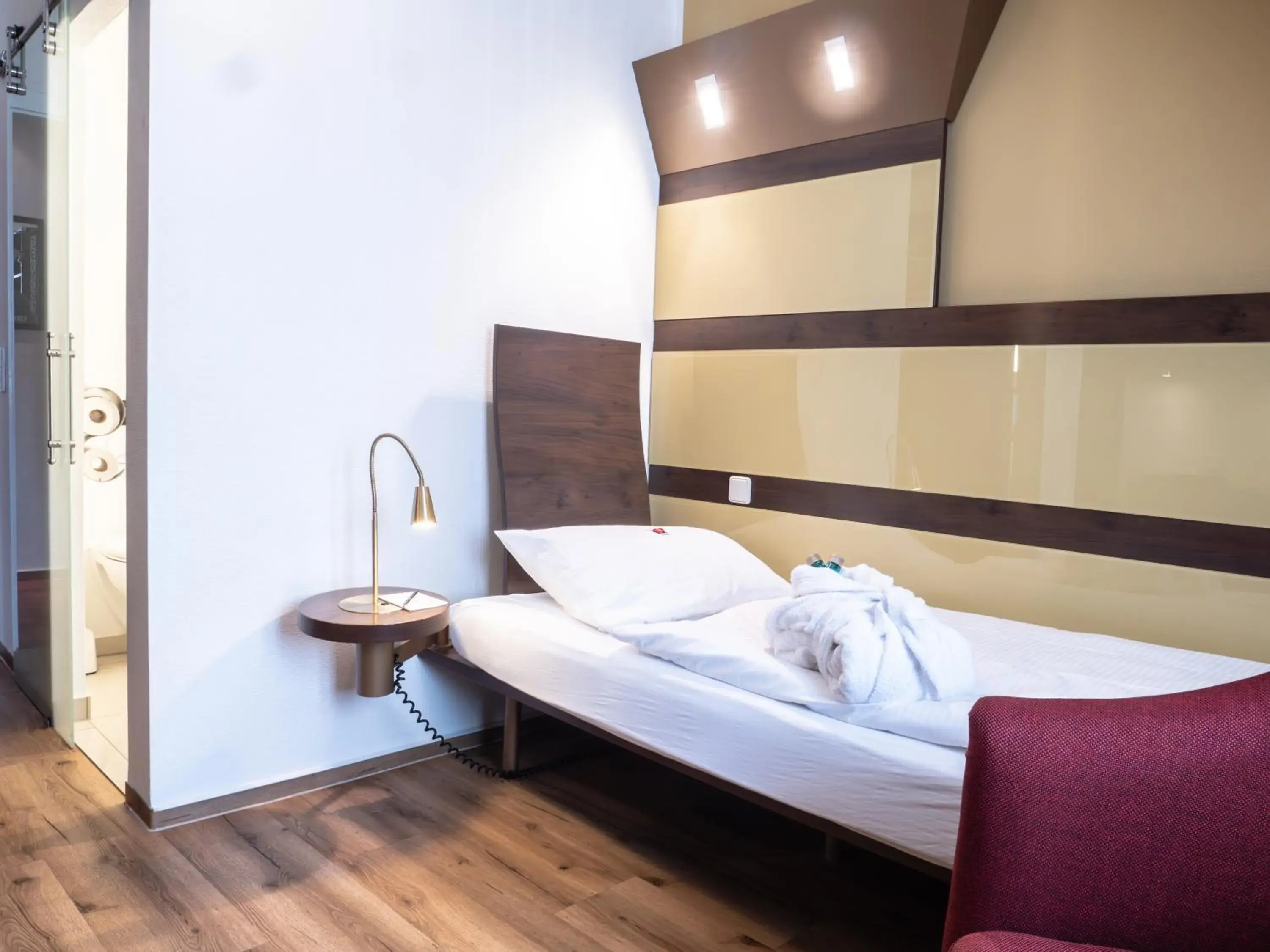 Single Room in Hotel Osterkrug Single Room in Hotel Osterkrug