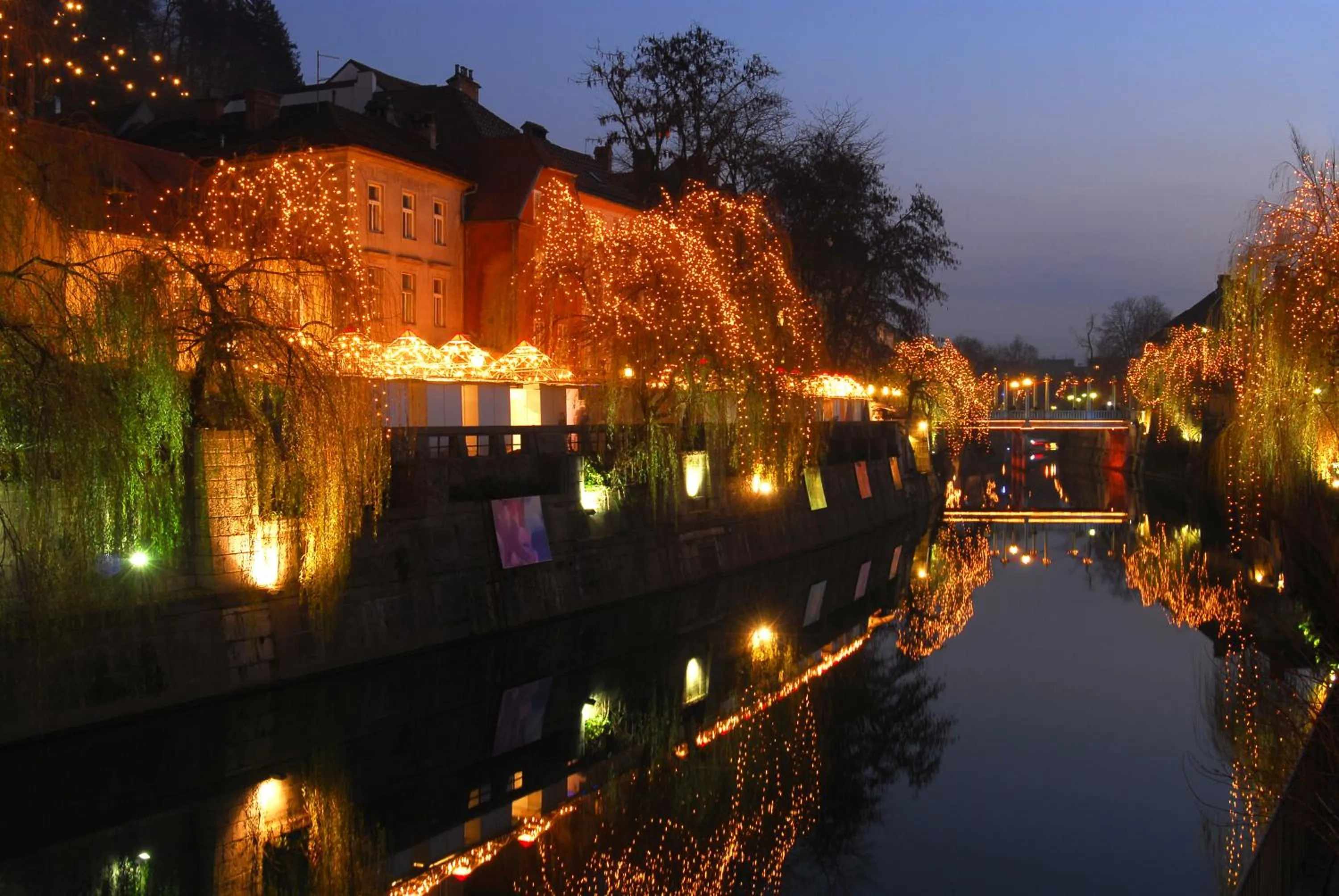 Nearby landmark in Viva Rooms