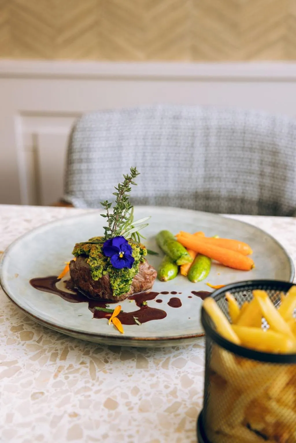 Restaurant/places to eat in Hotel Valaisia Crans Montana, a Faern Collection Resort