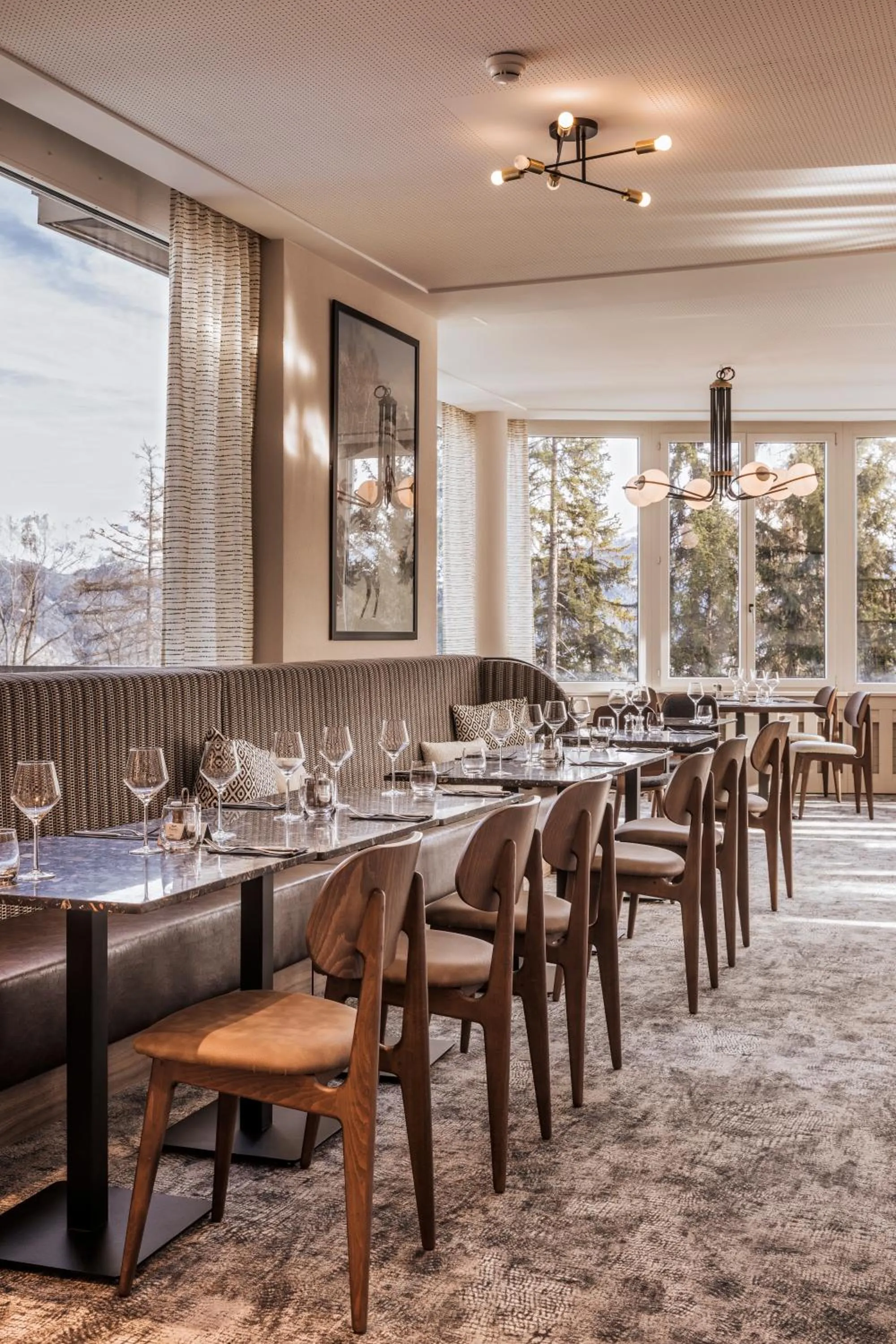 Restaurant/places to eat in Hotel Valaisia Crans Montana, a Faern Collection Resort