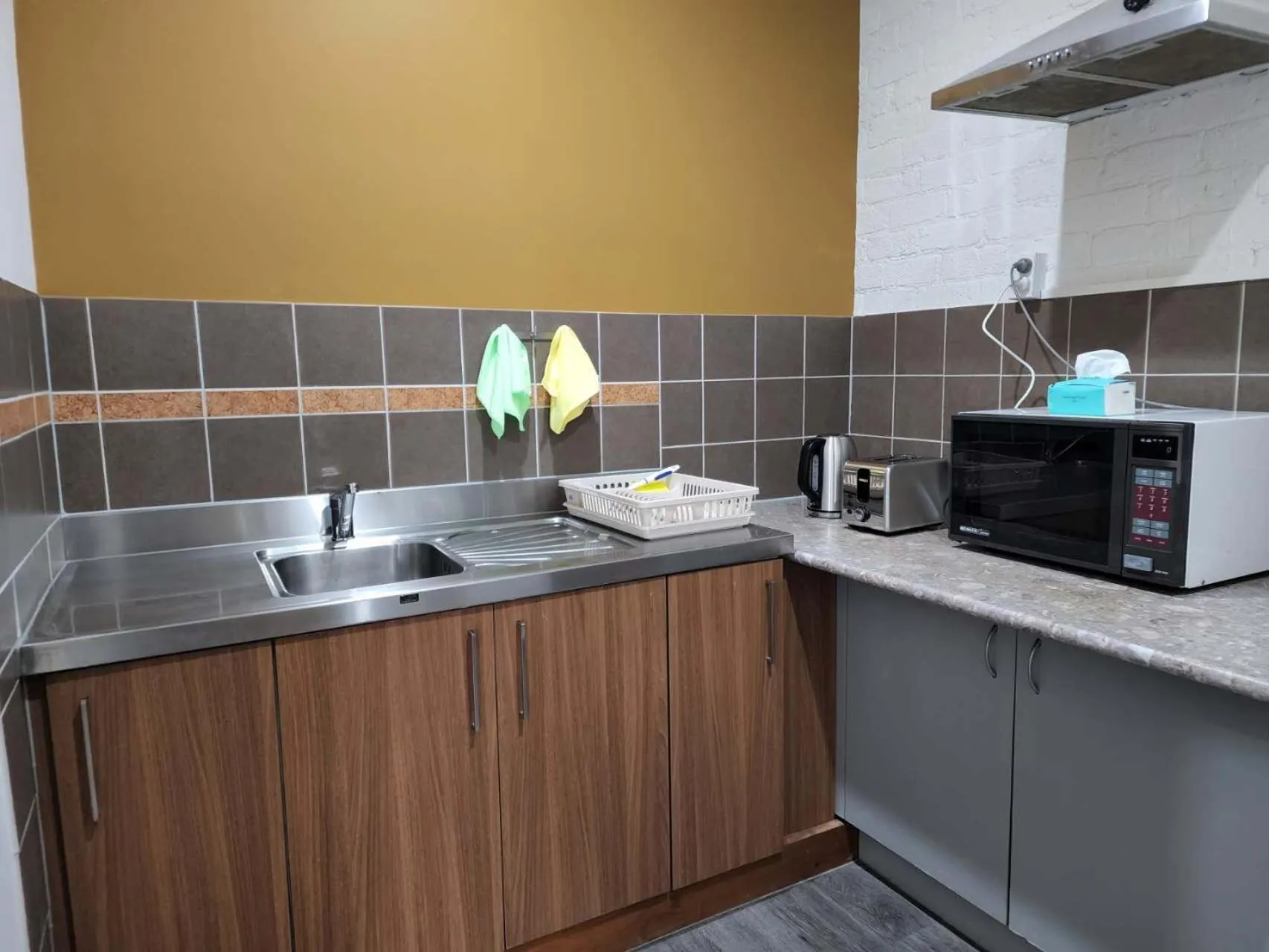 Kitchen or kitchenette in Oceanic Hostel