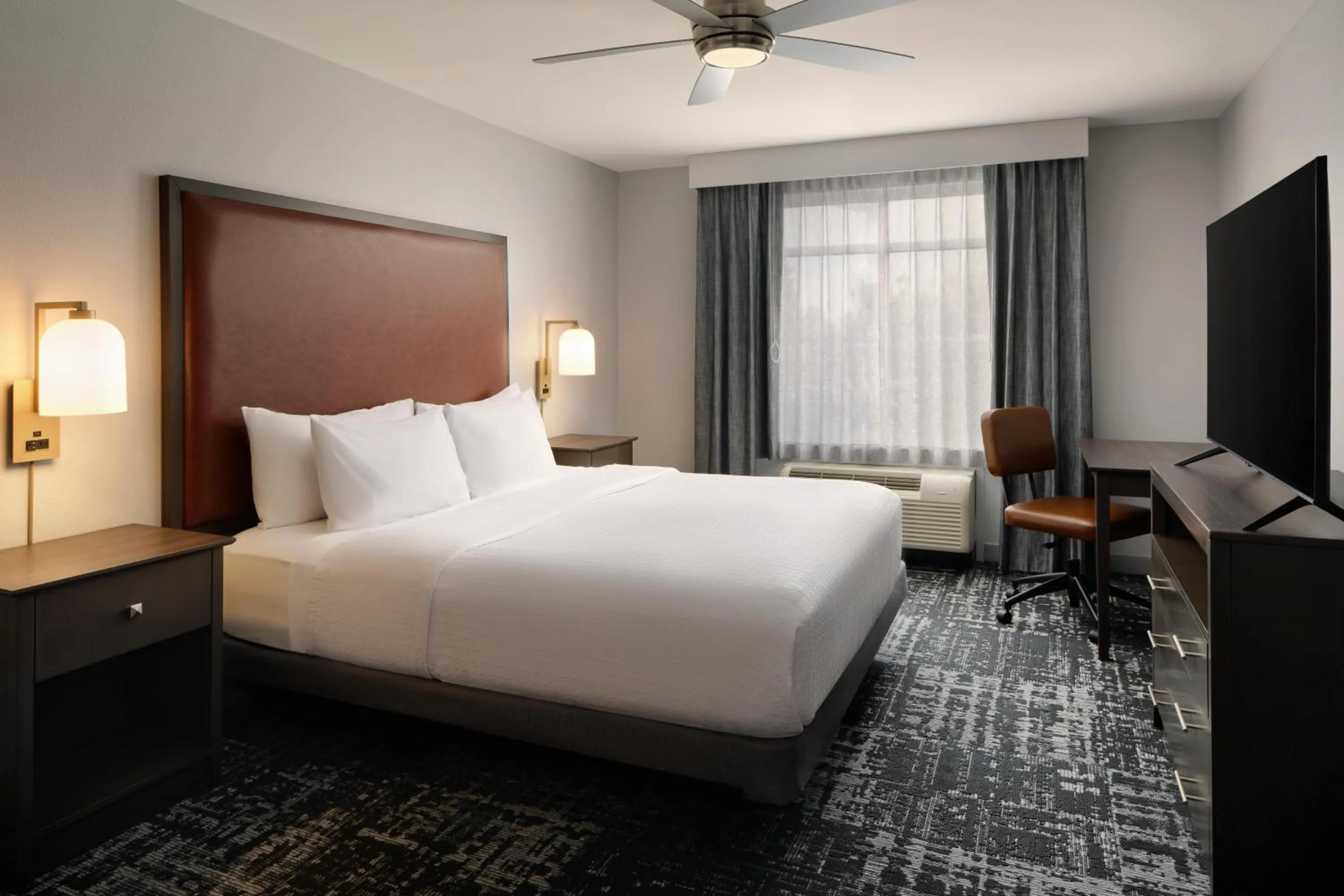 Bed in Homewood Suites by Hilton Columbus OSU, OH