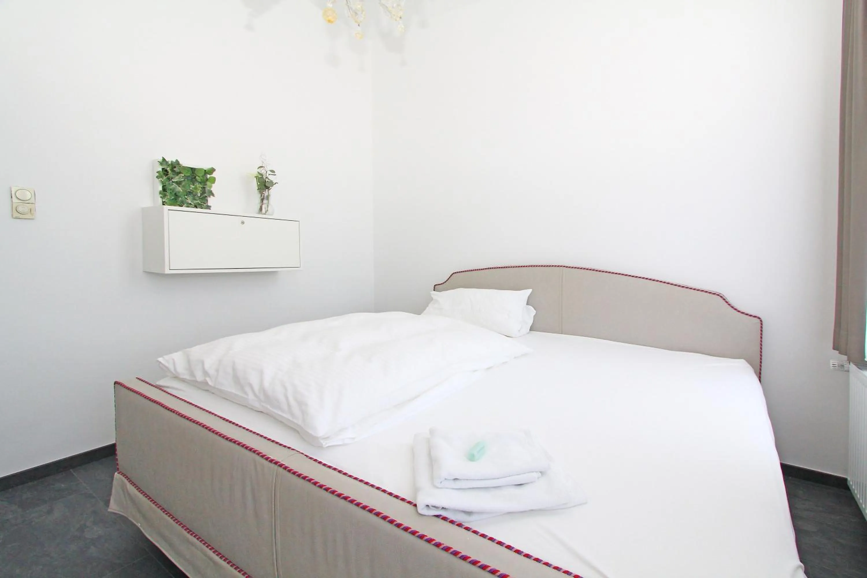 Bedroom, Bed in Hotel Mennicken