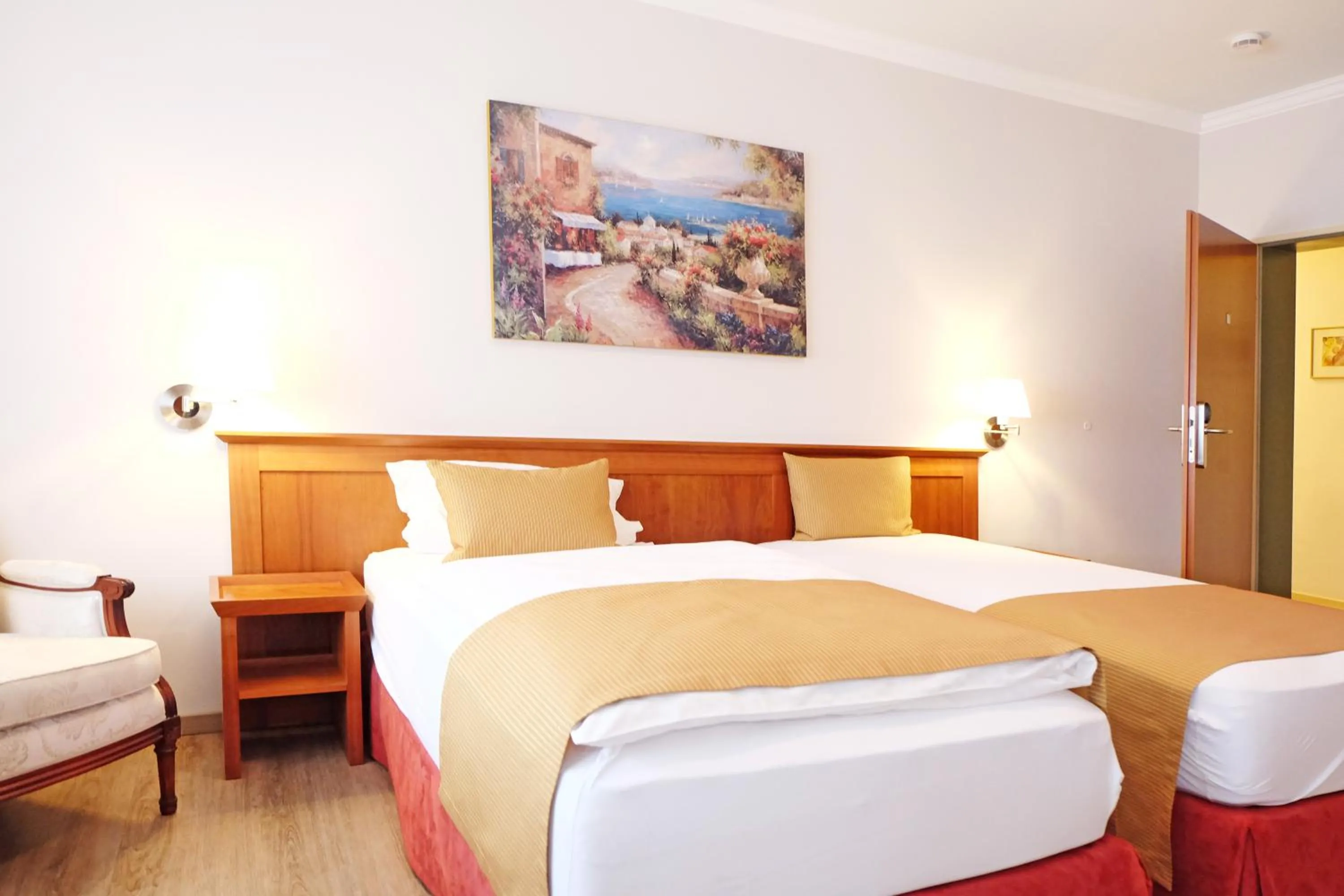 Bedroom, Bed in Hotel Mennicken