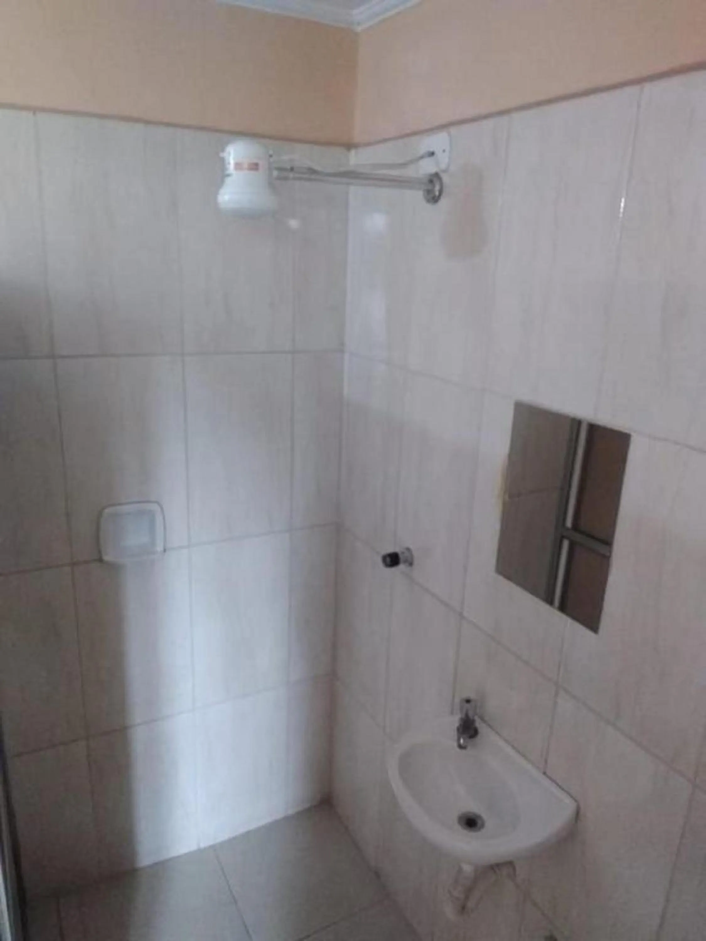 Bathroom in OYO Hotel Macedo