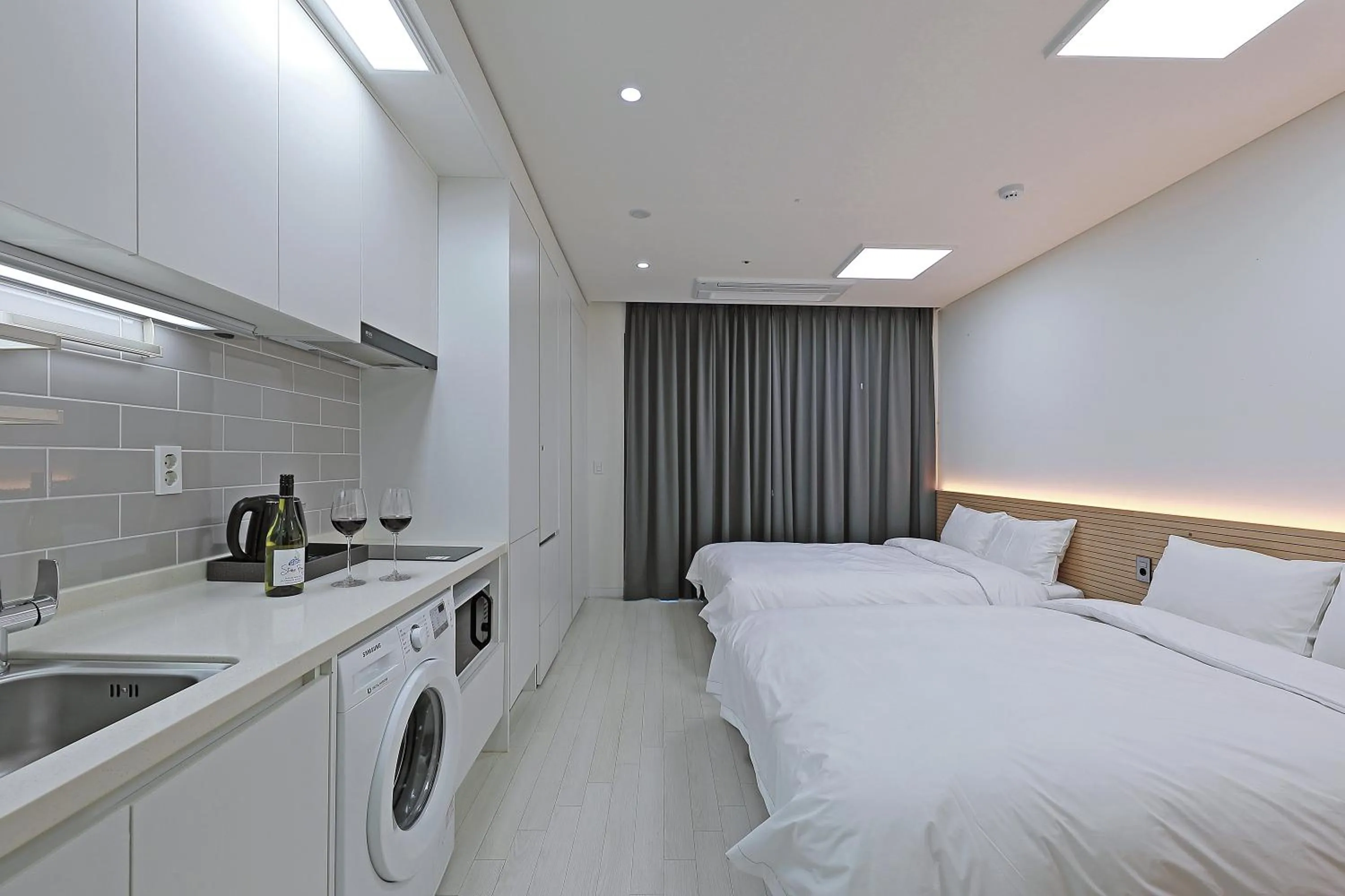 Bed in World Sky Residence Hotel