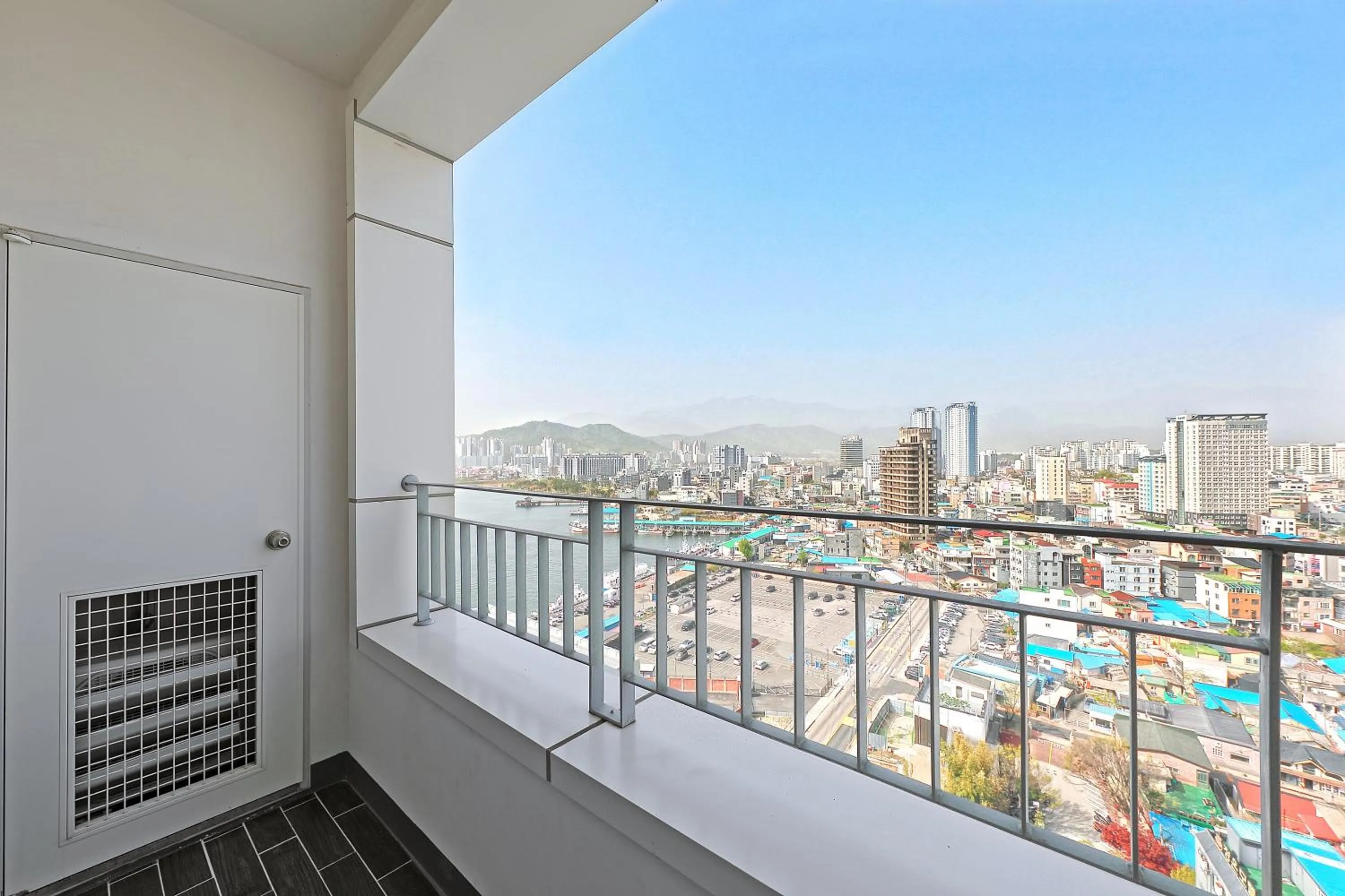 World Sky Residence Hotel