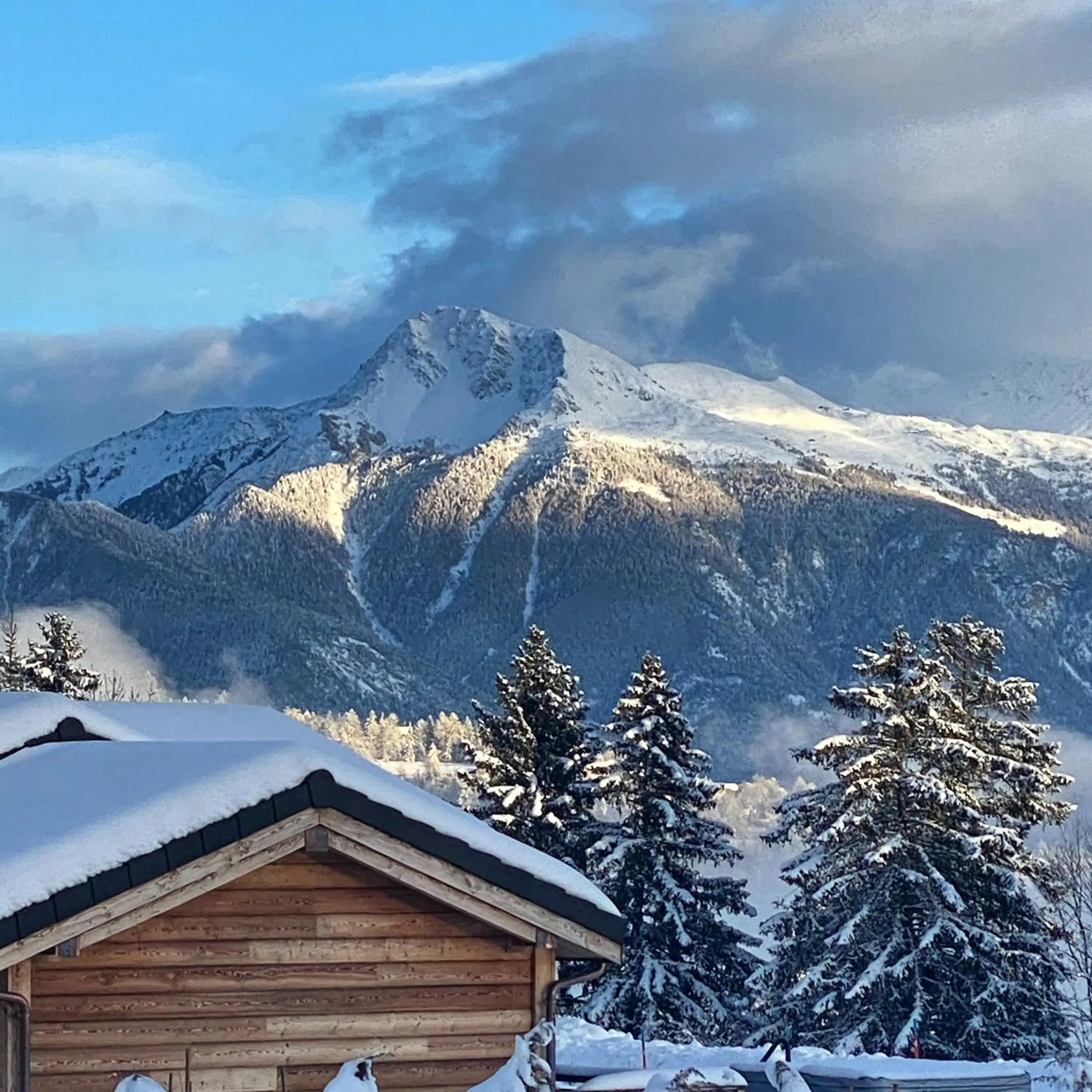 Three-Bedroom Chalet in Woodland Village Anzère Three-Bedroom Chalet in Woodland Village Anzère