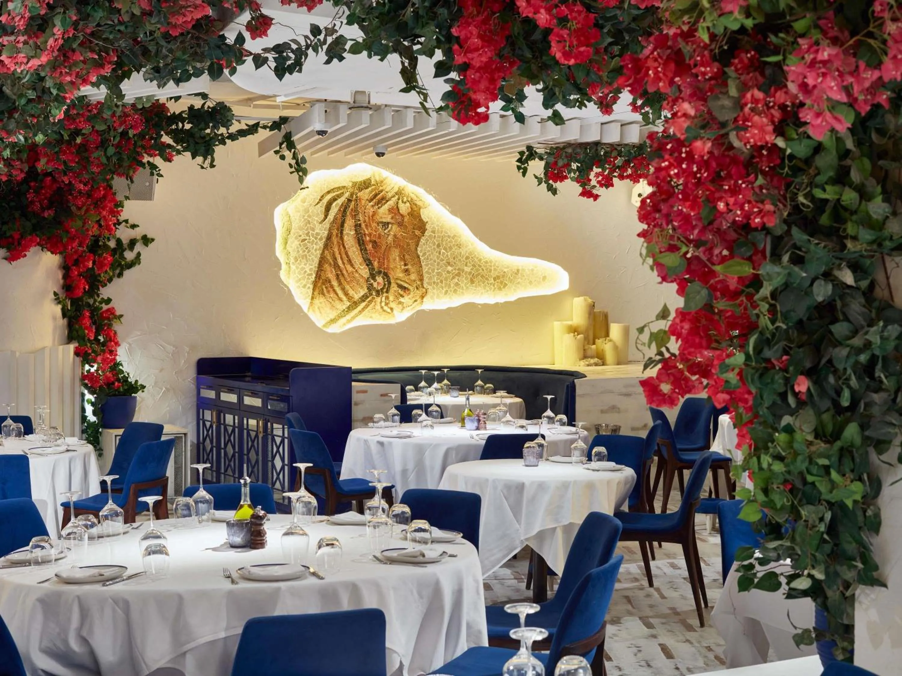 Restaurant/places to eat in Fairmont Dubai