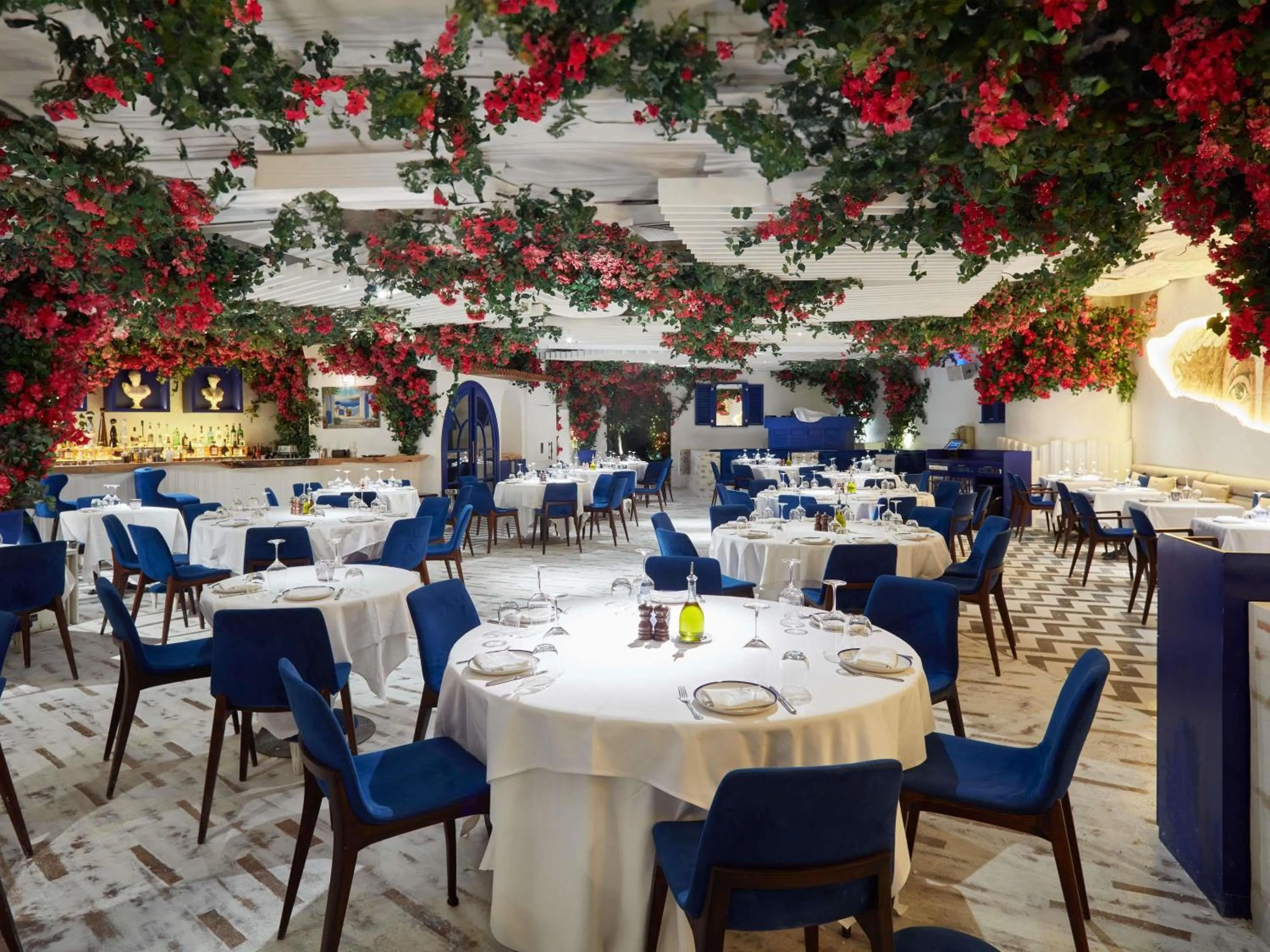 Restaurant/places to eat in Fairmont Dubai