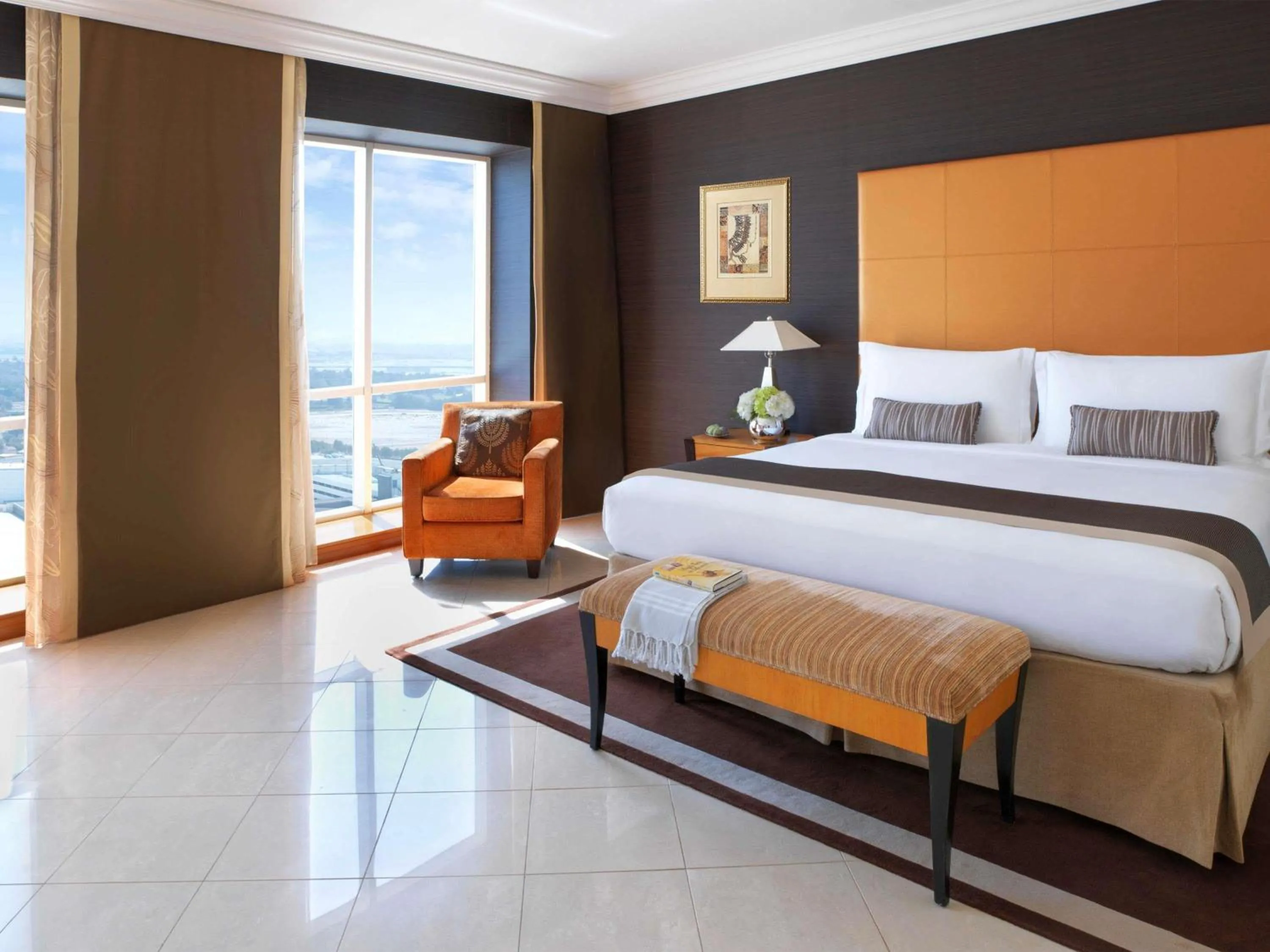 Bedroom, Bed in Fairmont Dubai