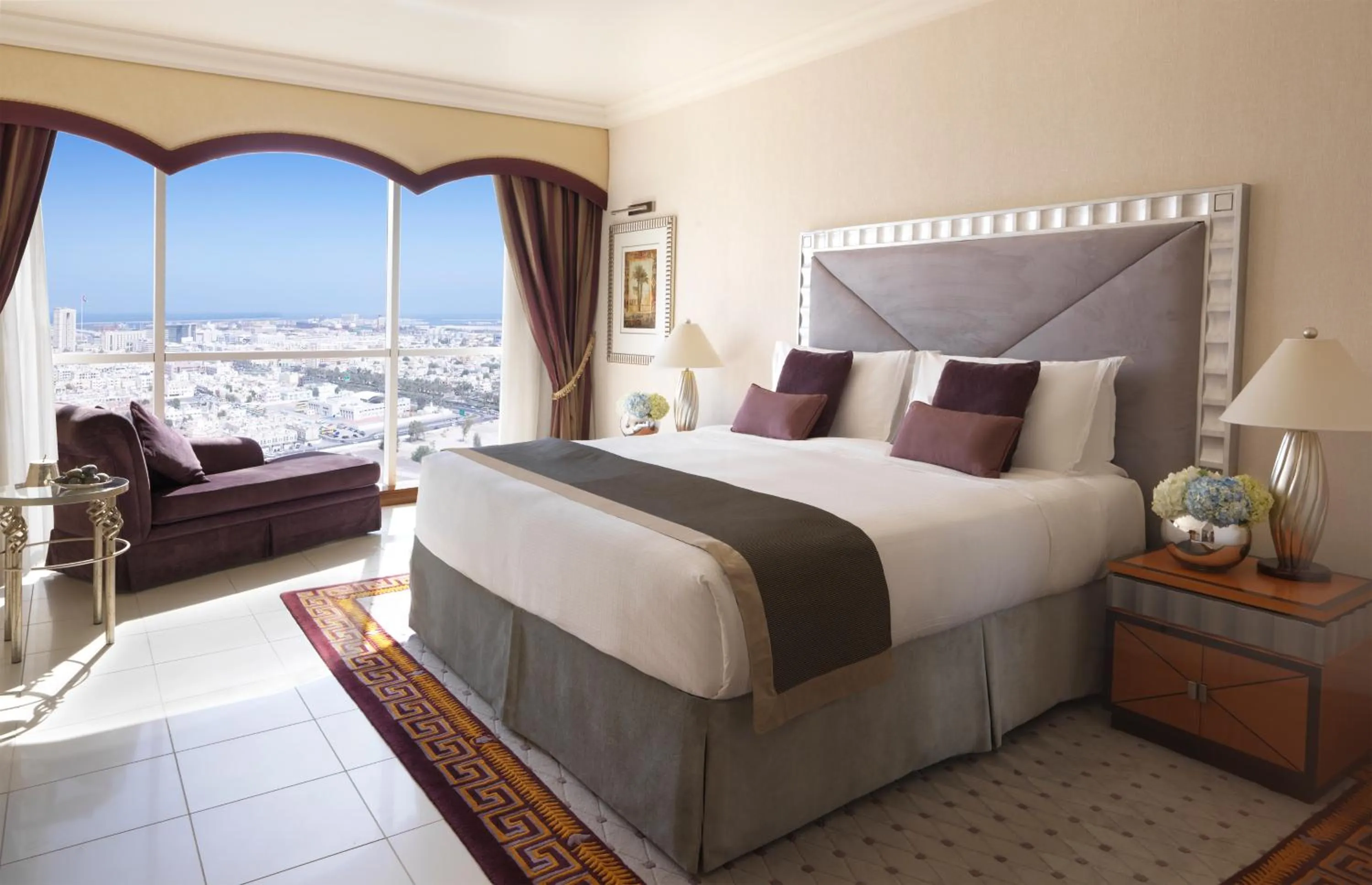 Bedroom, Bed in Fairmont Dubai