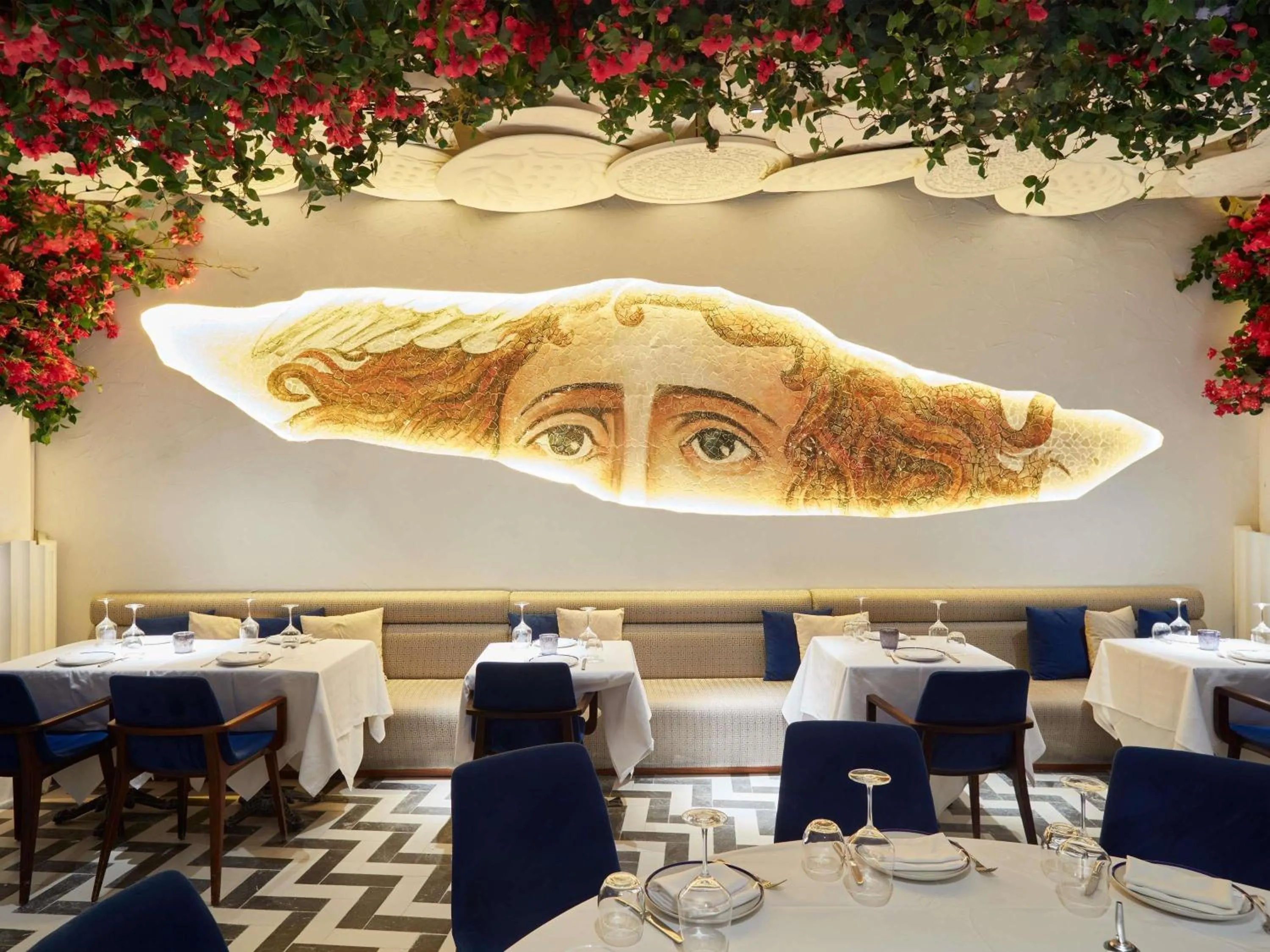 Restaurant/places to eat in Fairmont Dubai