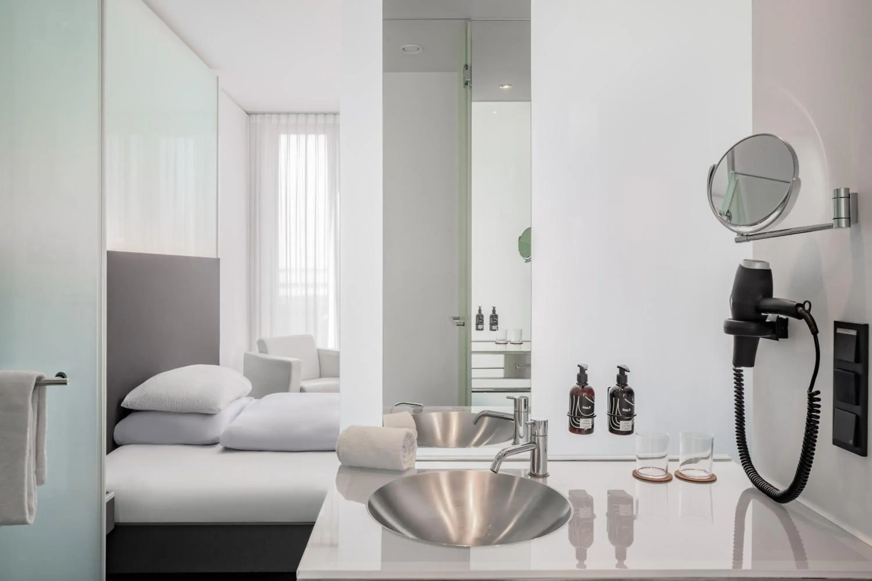 The INNSIDE Room in INNSiDE by Meliá Düsseldorf Derendorf The INNSIDE Room in INNSiDE by Meliá Düsseldorf Derendorf