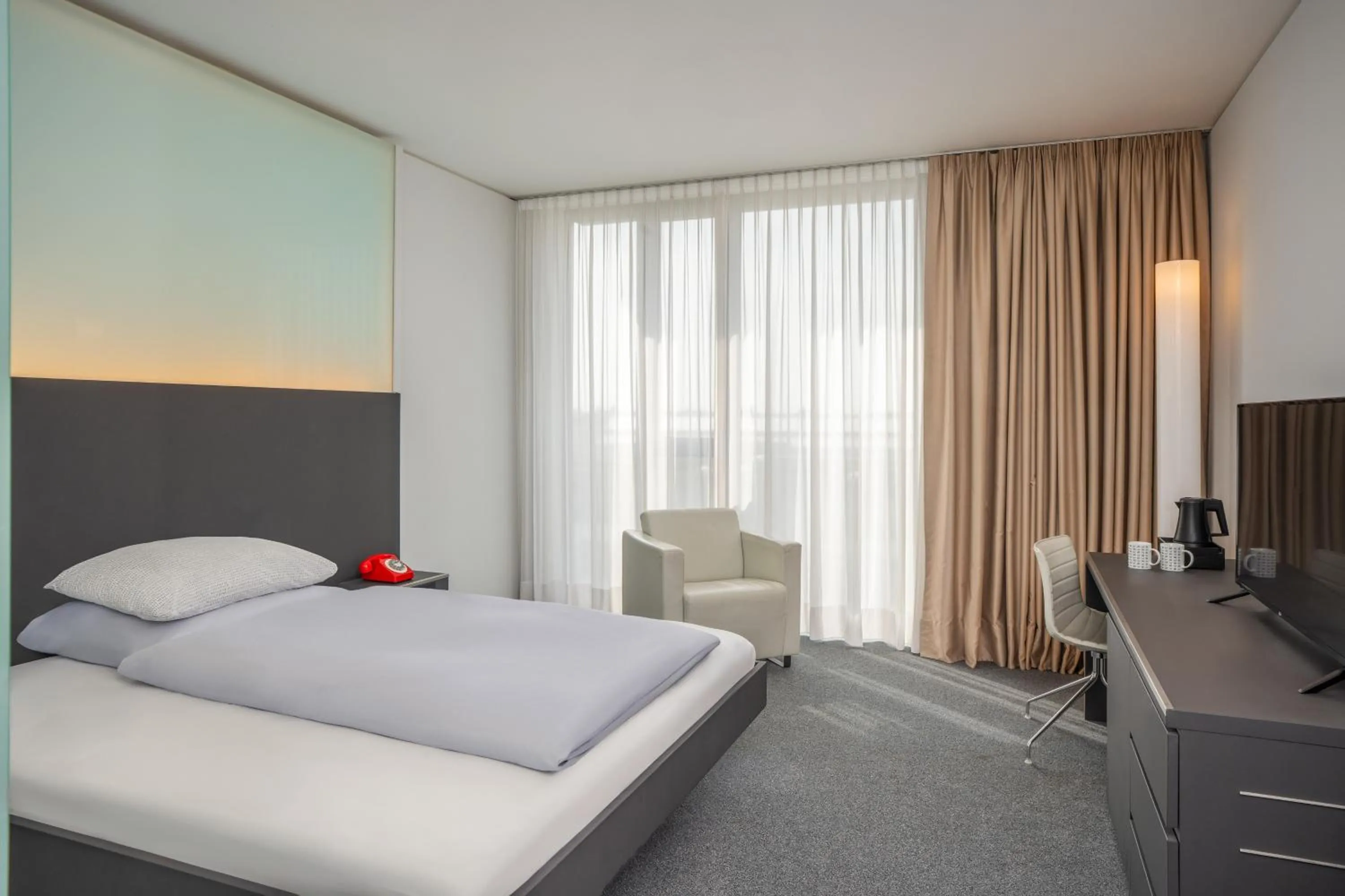 Bed in INNSiDE by Meliá Düsseldorf Derendorf