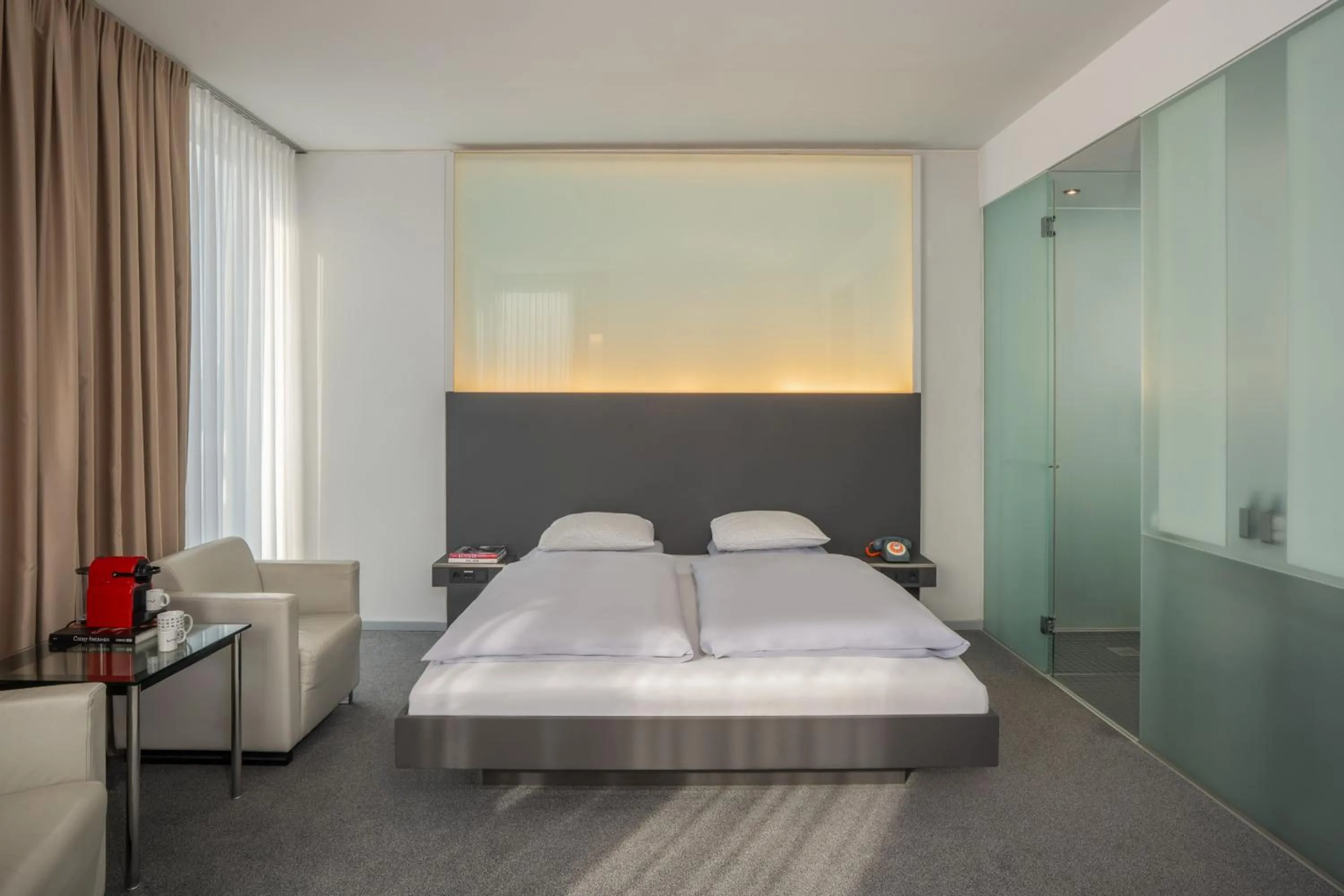 Bed in INNSiDE by Meliá Düsseldorf Derendorf