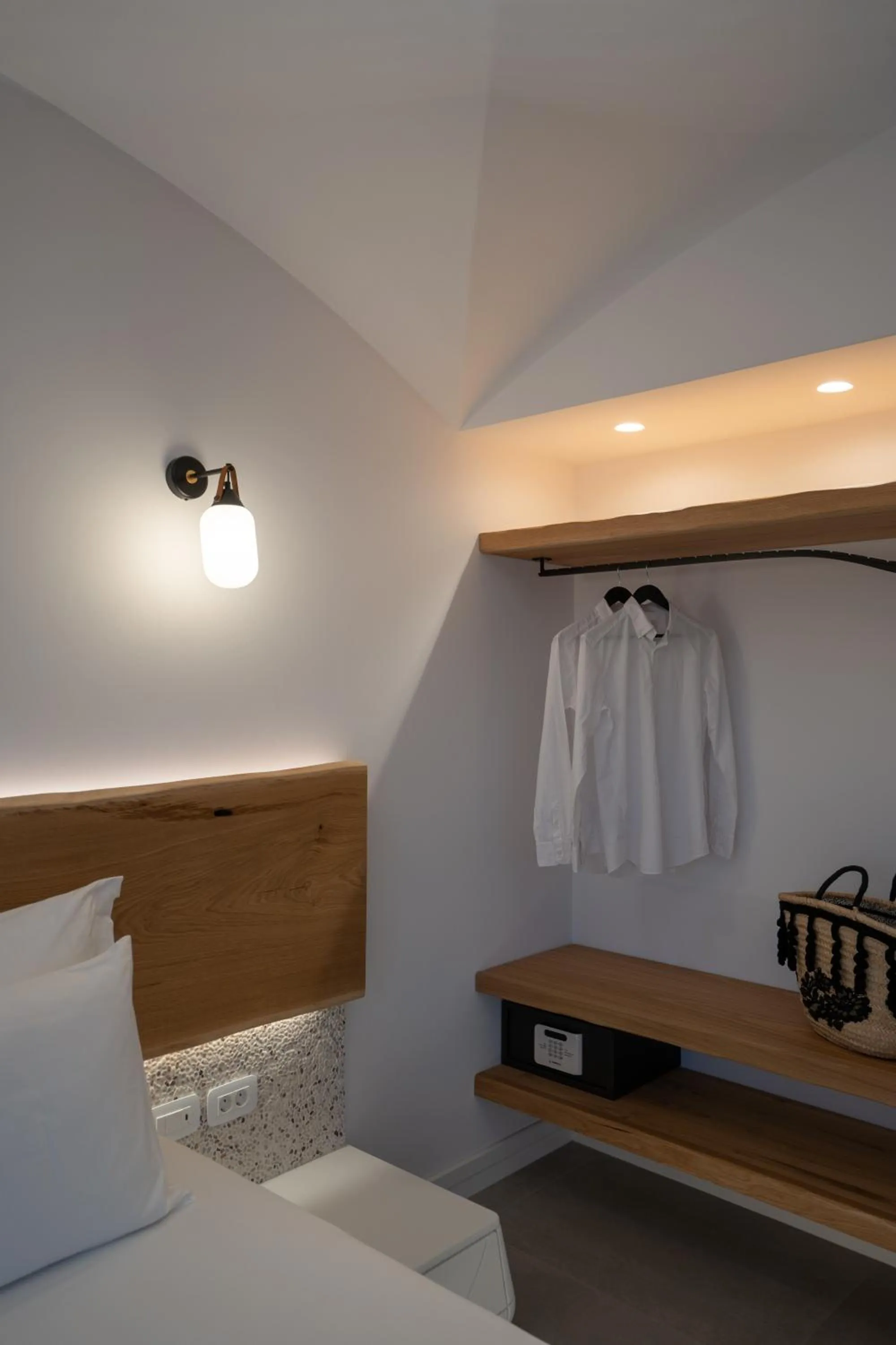 Decorative detail, Bed in La Ponta Villas & Suites