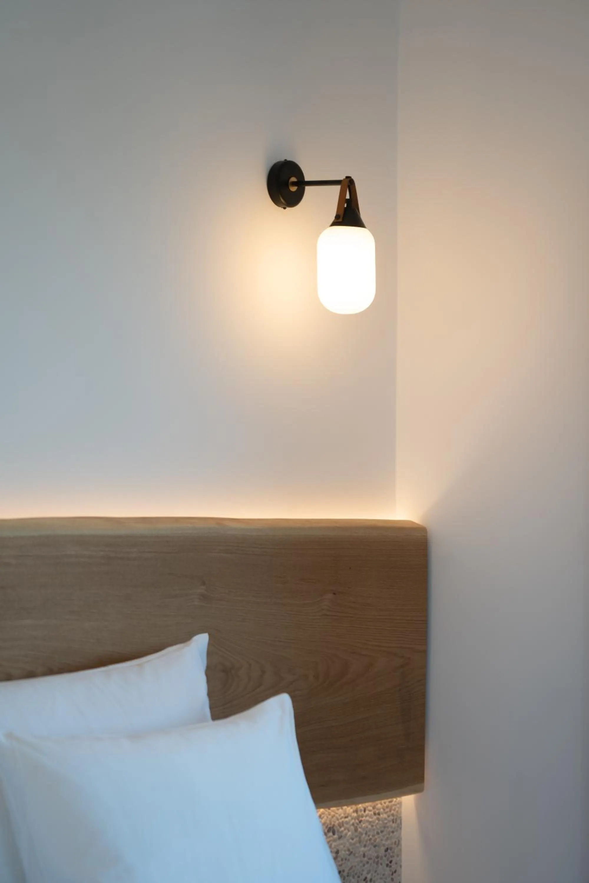 Decorative detail, Bed in La Ponta Villas & Suites