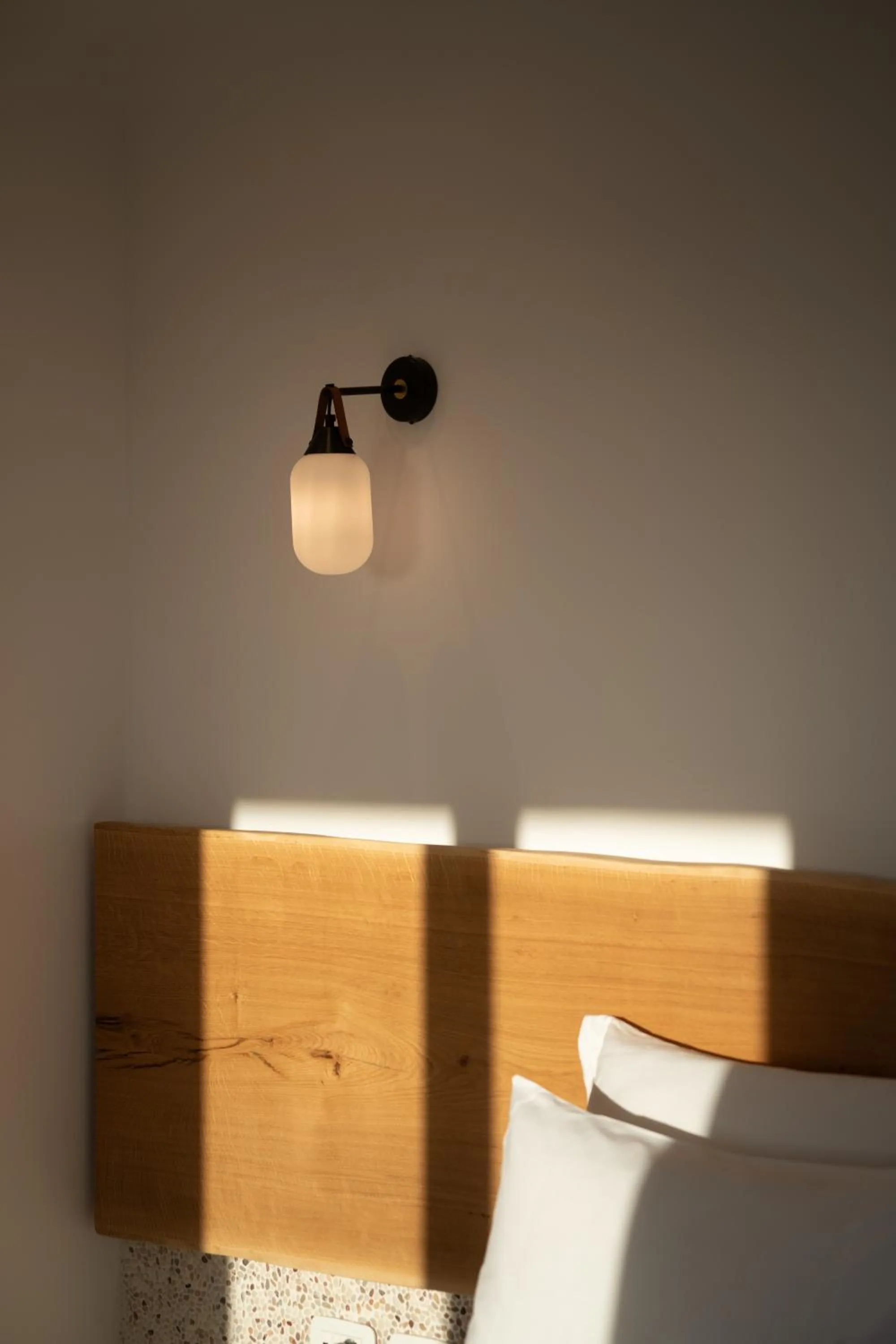 Decorative detail, Bed in La Ponta Villas & Suites