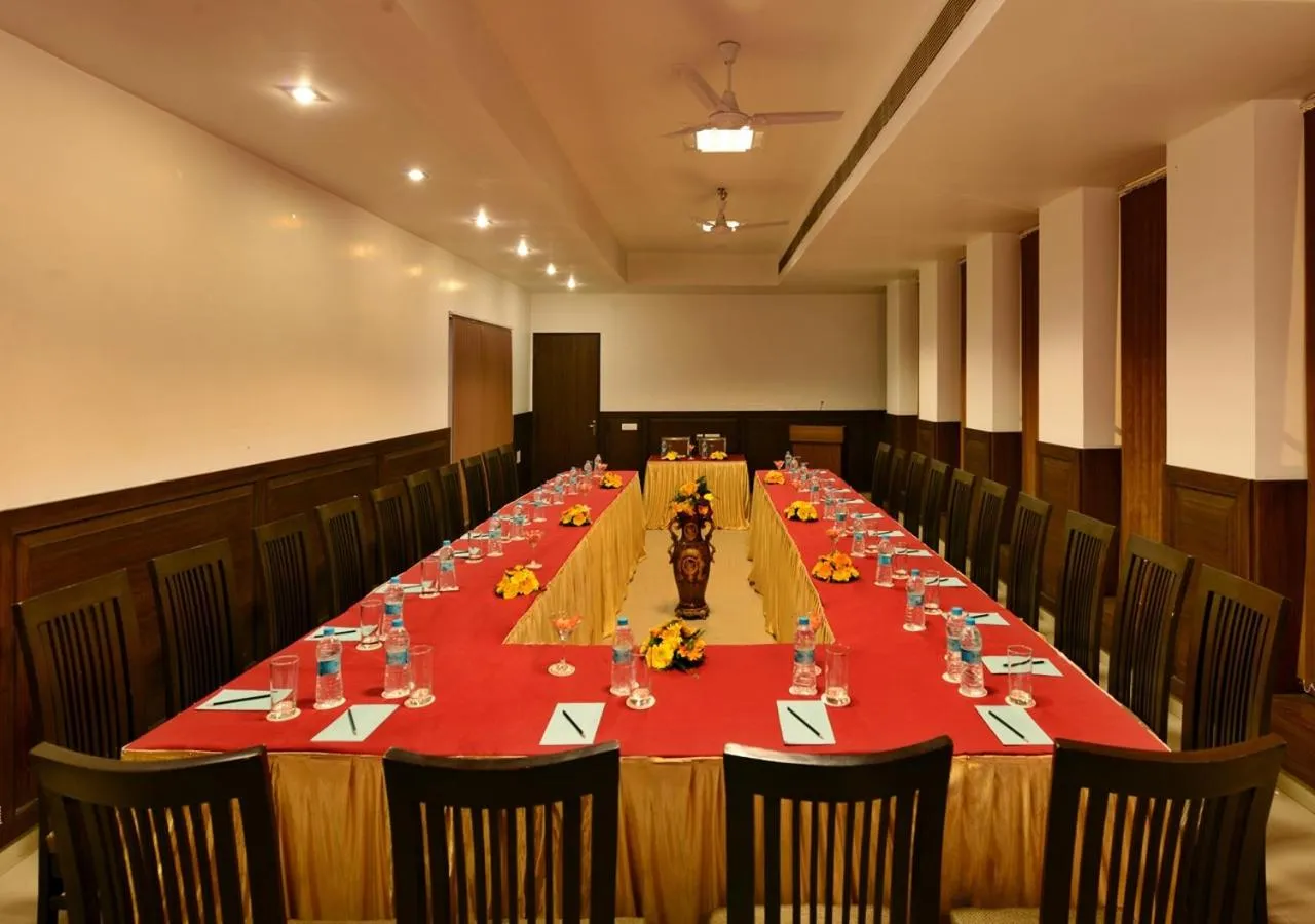 Banquet/Function facilities in M B Greens Clarks Inn