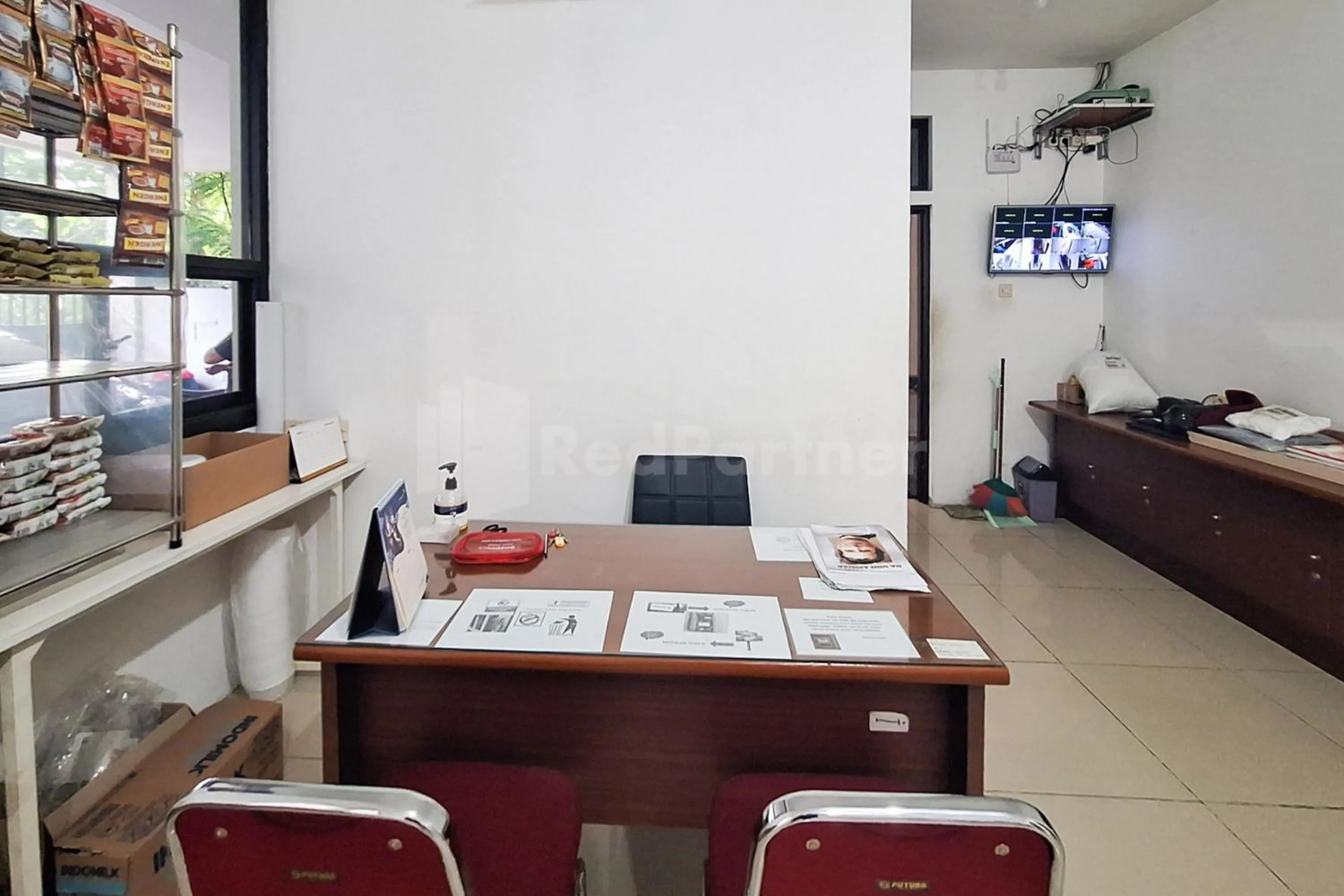 Lobby or reception in Joy Homestay At Pulomas RedPartner