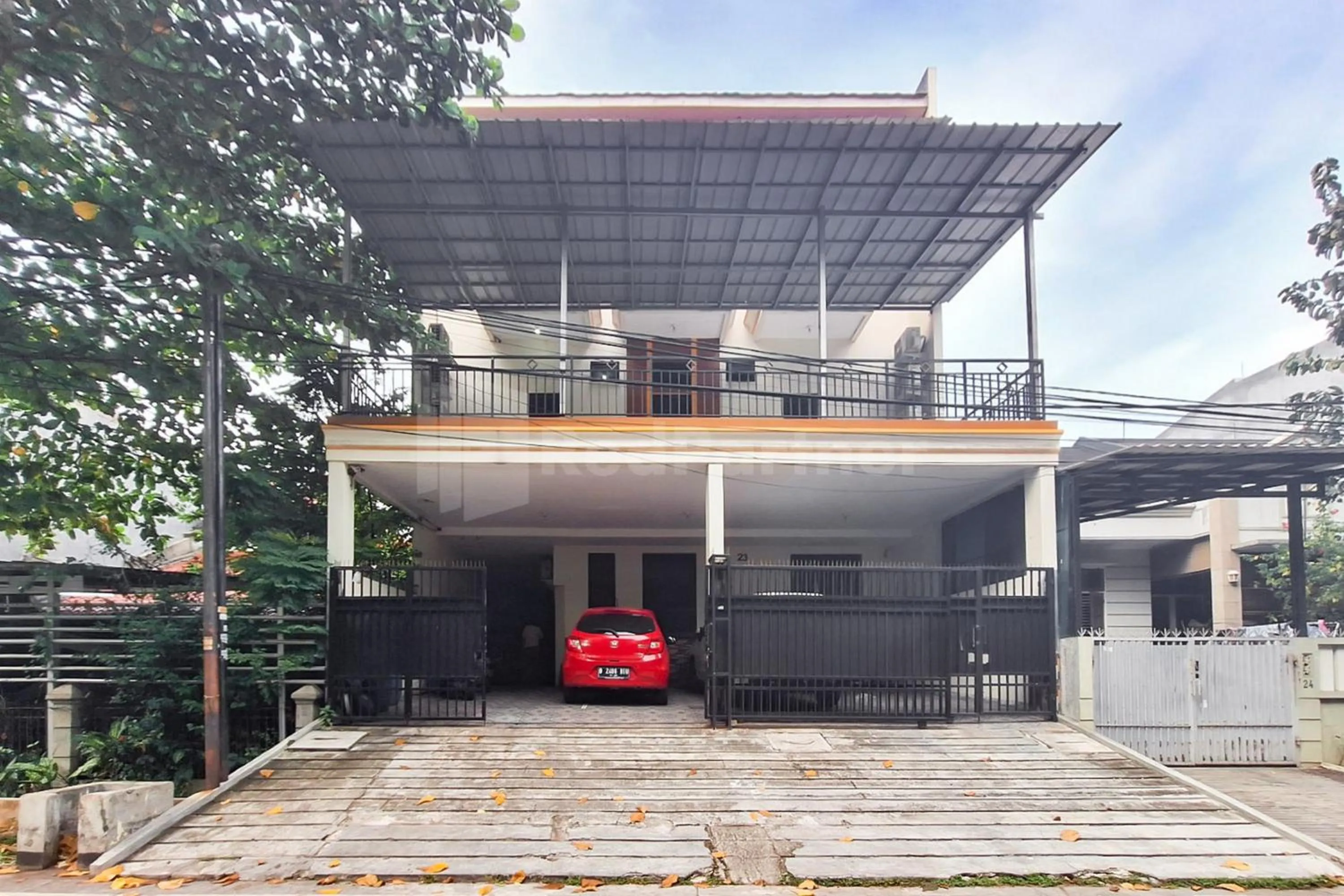 Property building in Joy Homestay At Pulomas RedPartner
