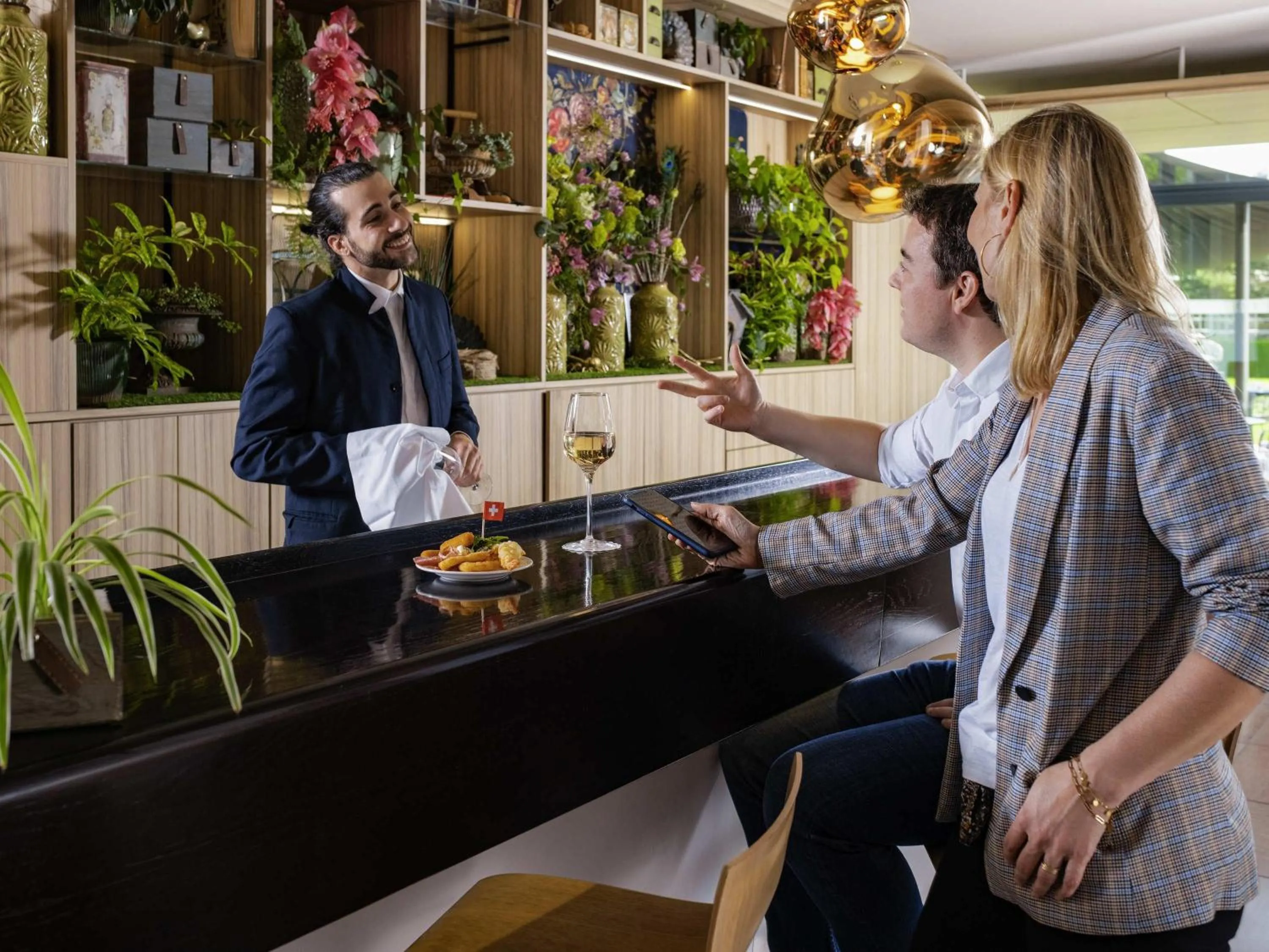 Restaurant/places to eat in Novotel Lausanne Bussigny