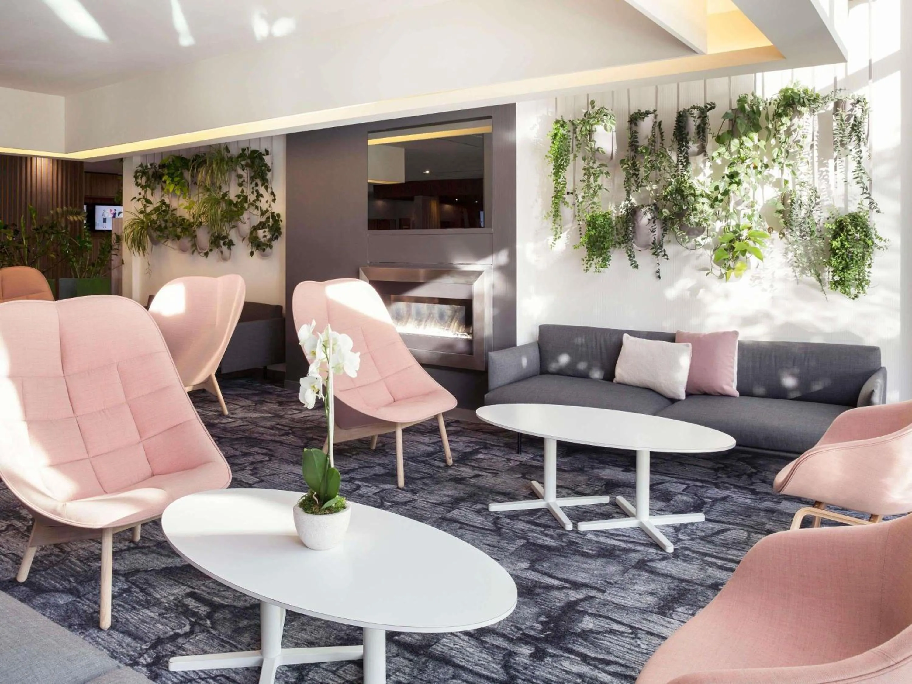 Restaurant/places to eat in Novotel Lausanne Bussigny