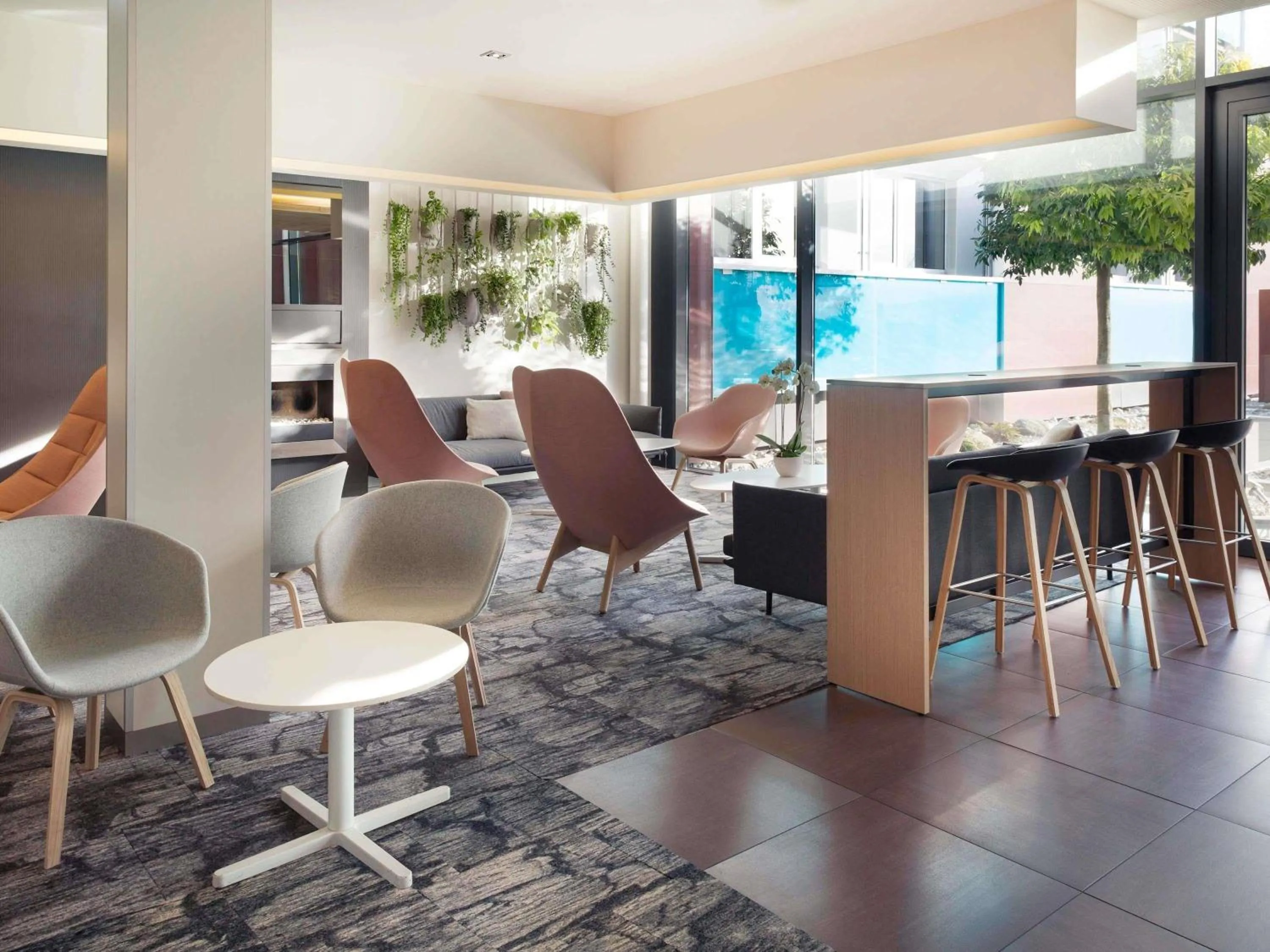 Restaurant/places to eat in Novotel Lausanne Bussigny