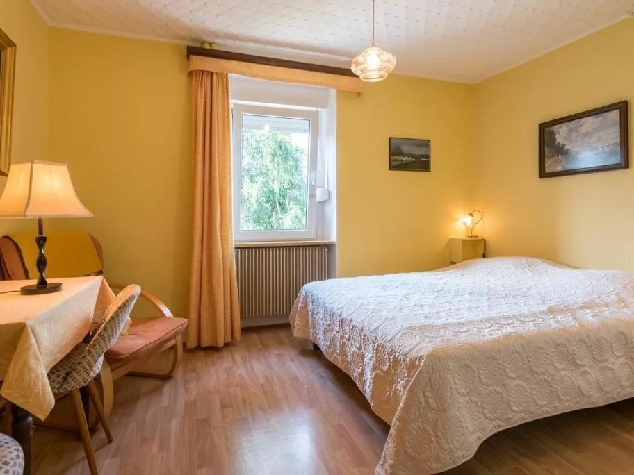 Bedroom, Bed in Appartements Maison Bellevue