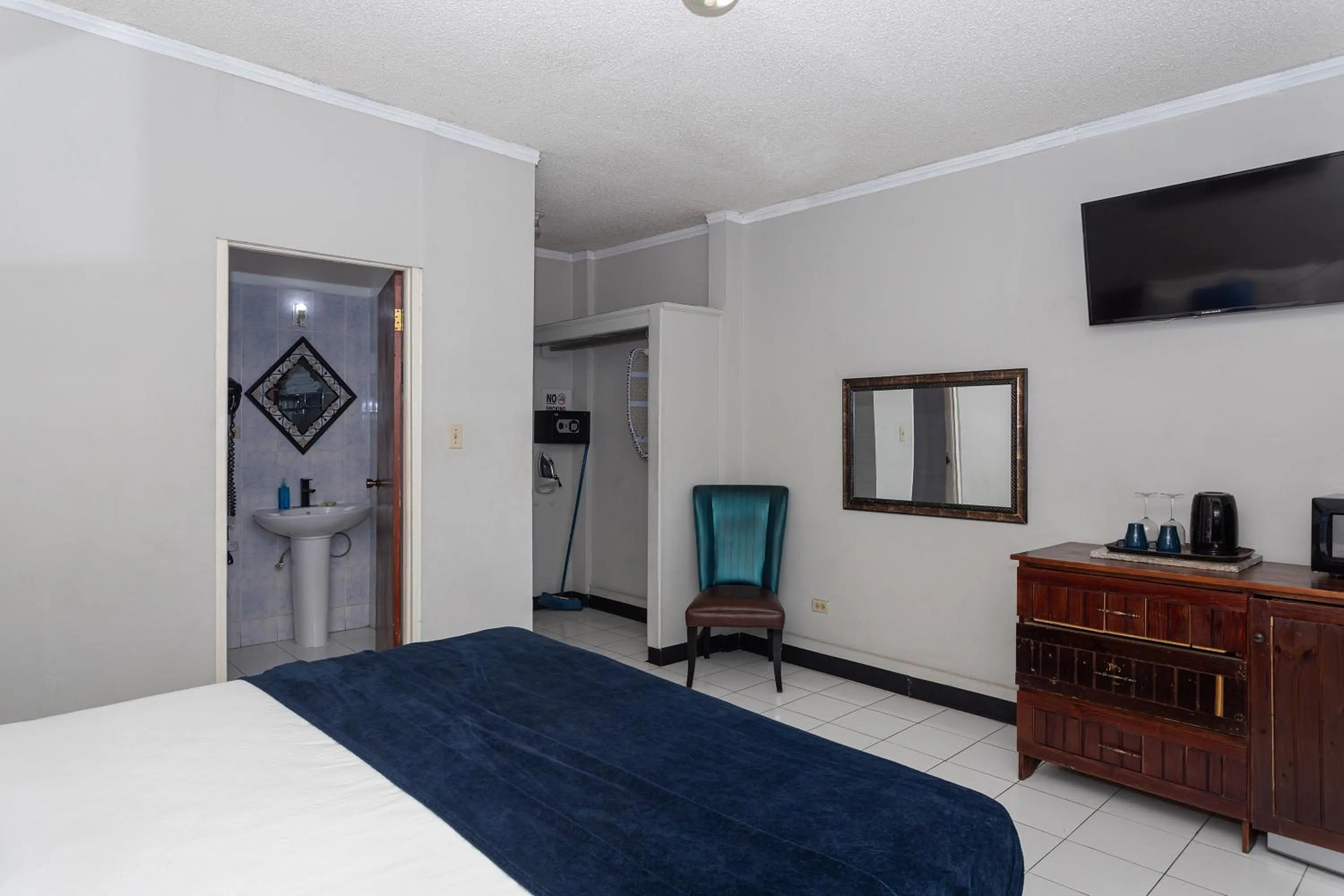 Bed in Caribic House