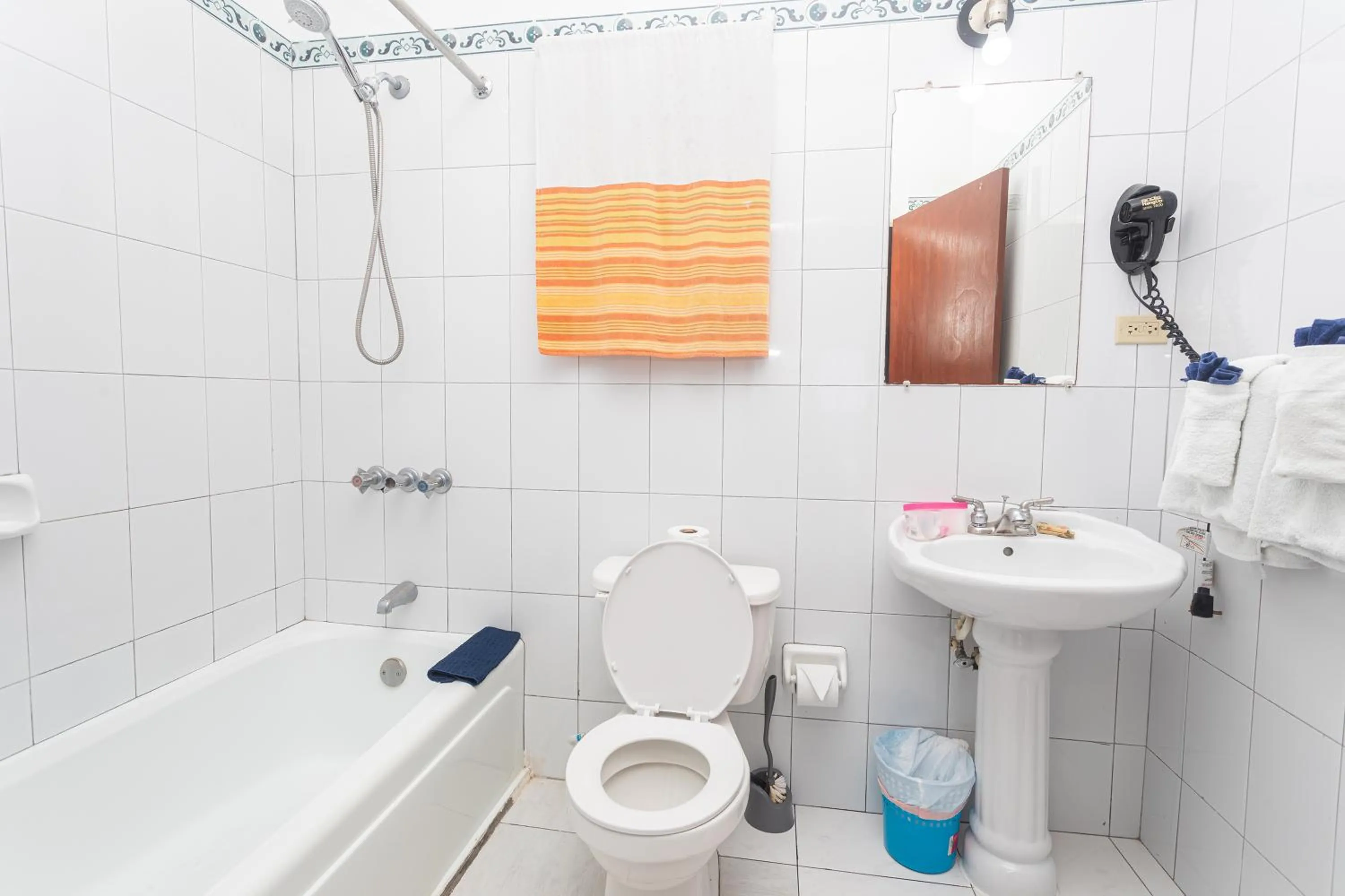 Bathroom in Caribic House