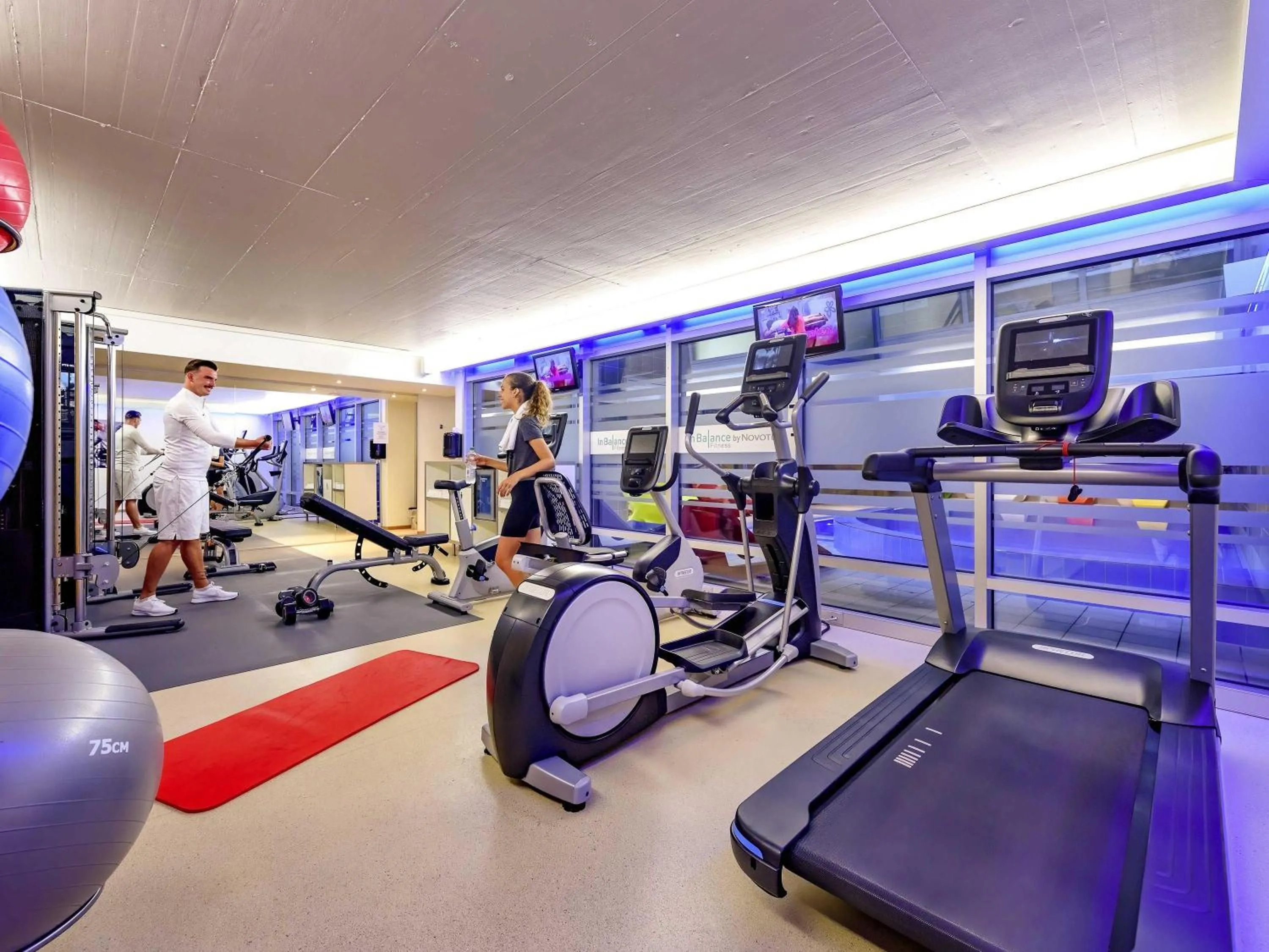 Fitness centre/facilities in Novotel Zurich City West