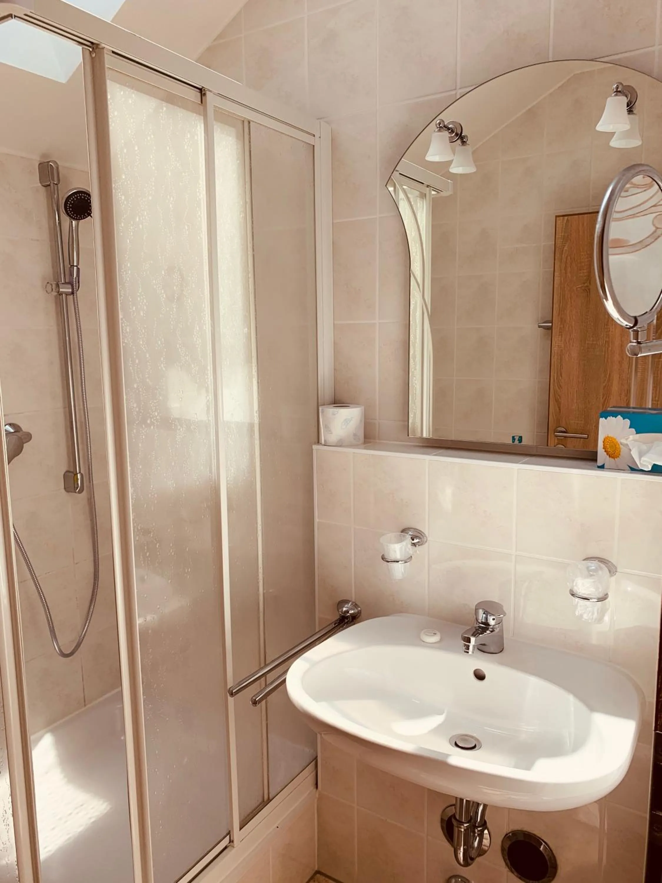 Shower in Pension Lindenhof