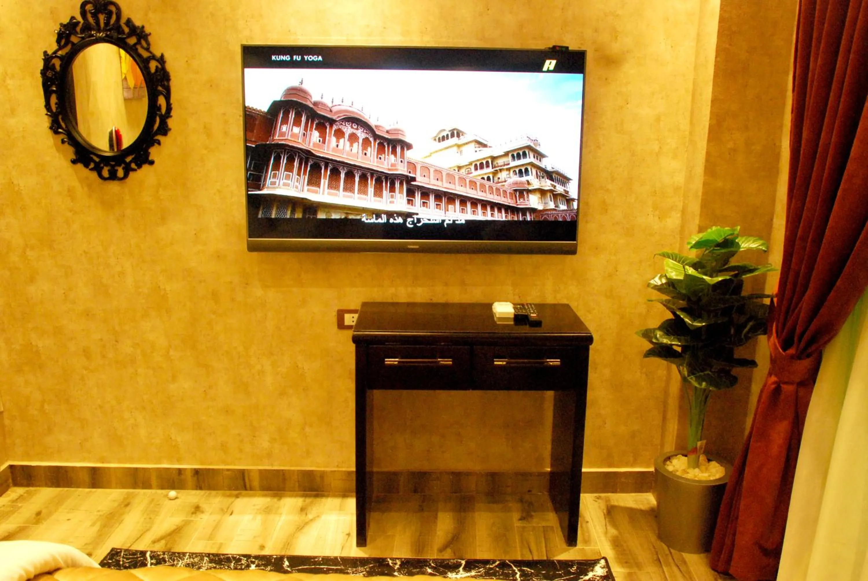 TV and multimedia in Pyramids Planet Hotel