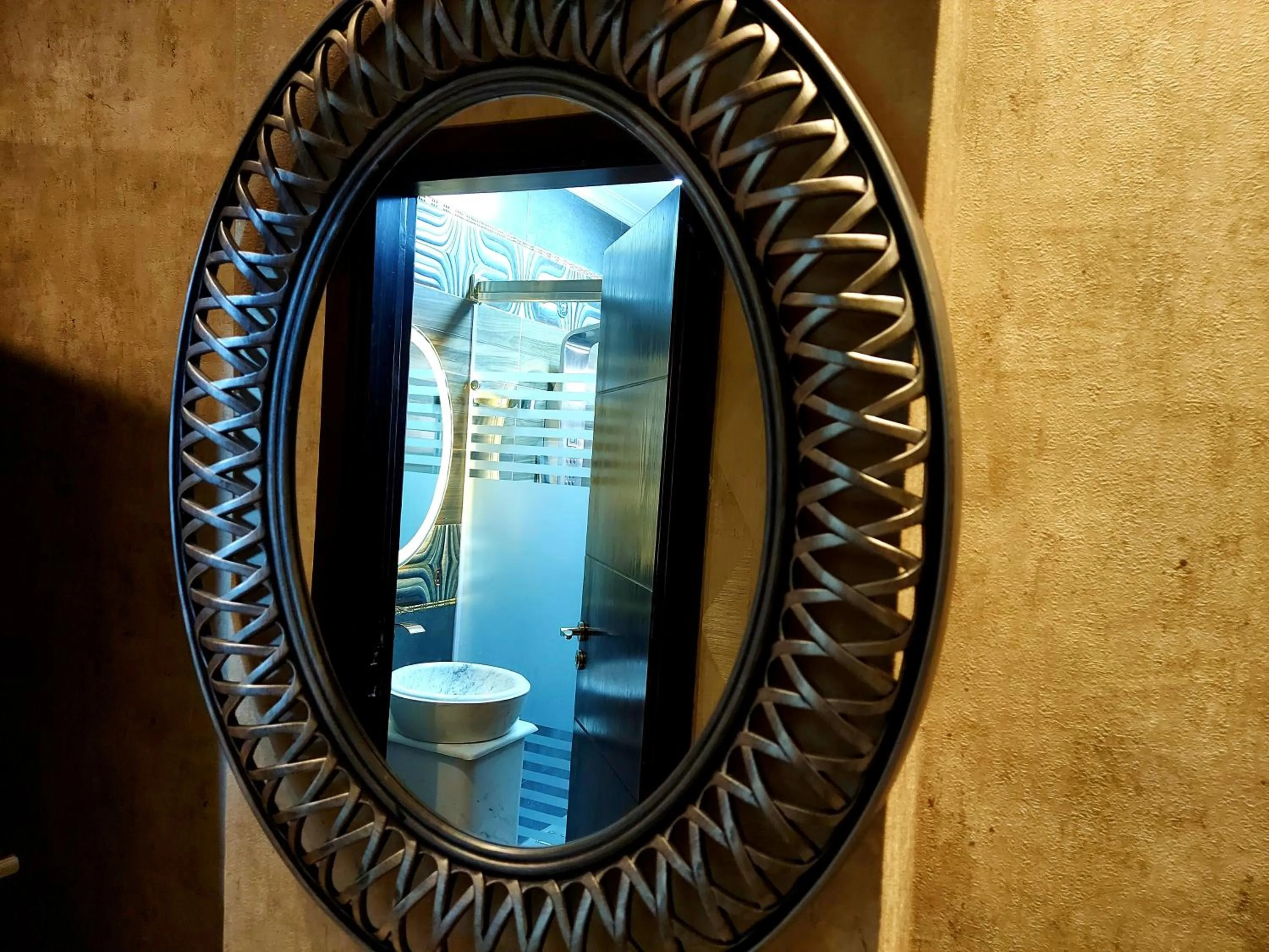 Bathroom in Pyramids Planet Hotel