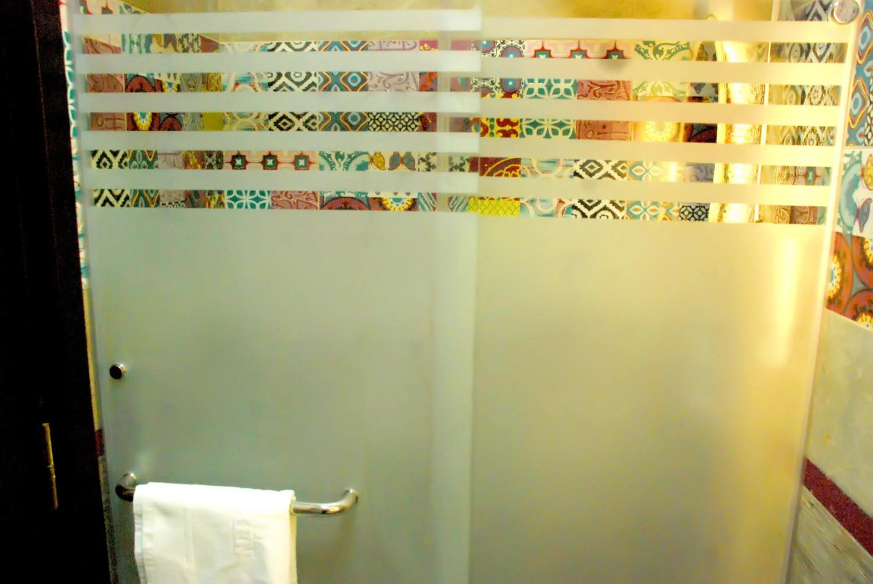 Bathroom in Pyramids Planet Hotel