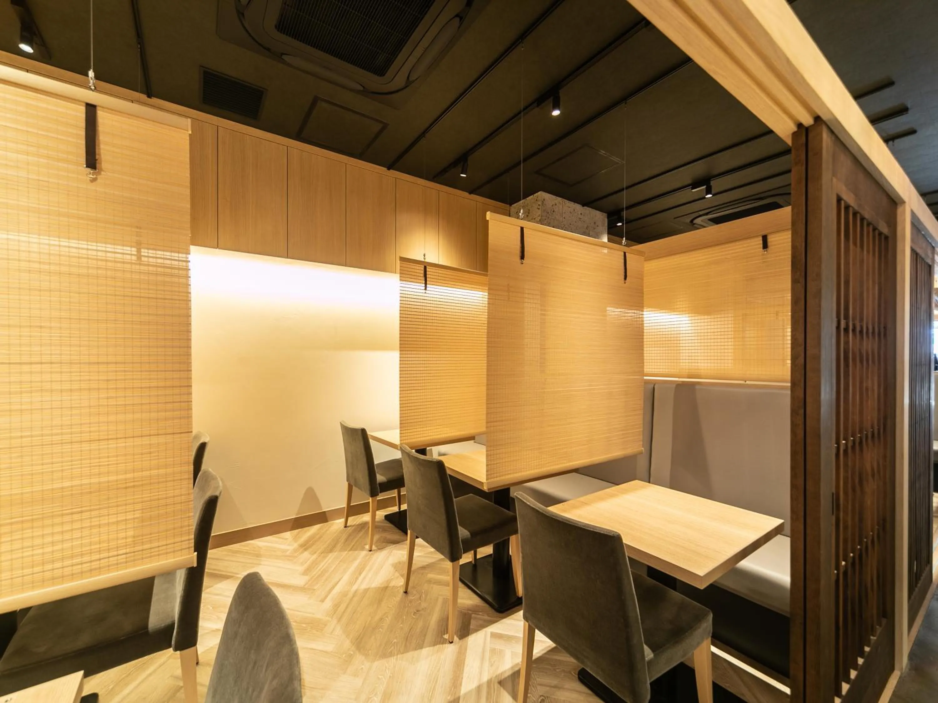 Restaurant/places to eat in APA Hotel Osaka Temmabashi Ekimae