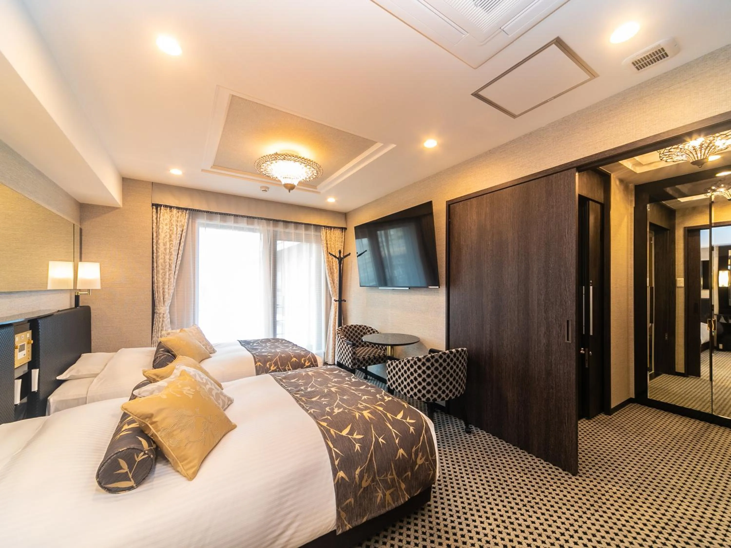 Bed in APA Hotel Osaka Temmabashi Ekimae