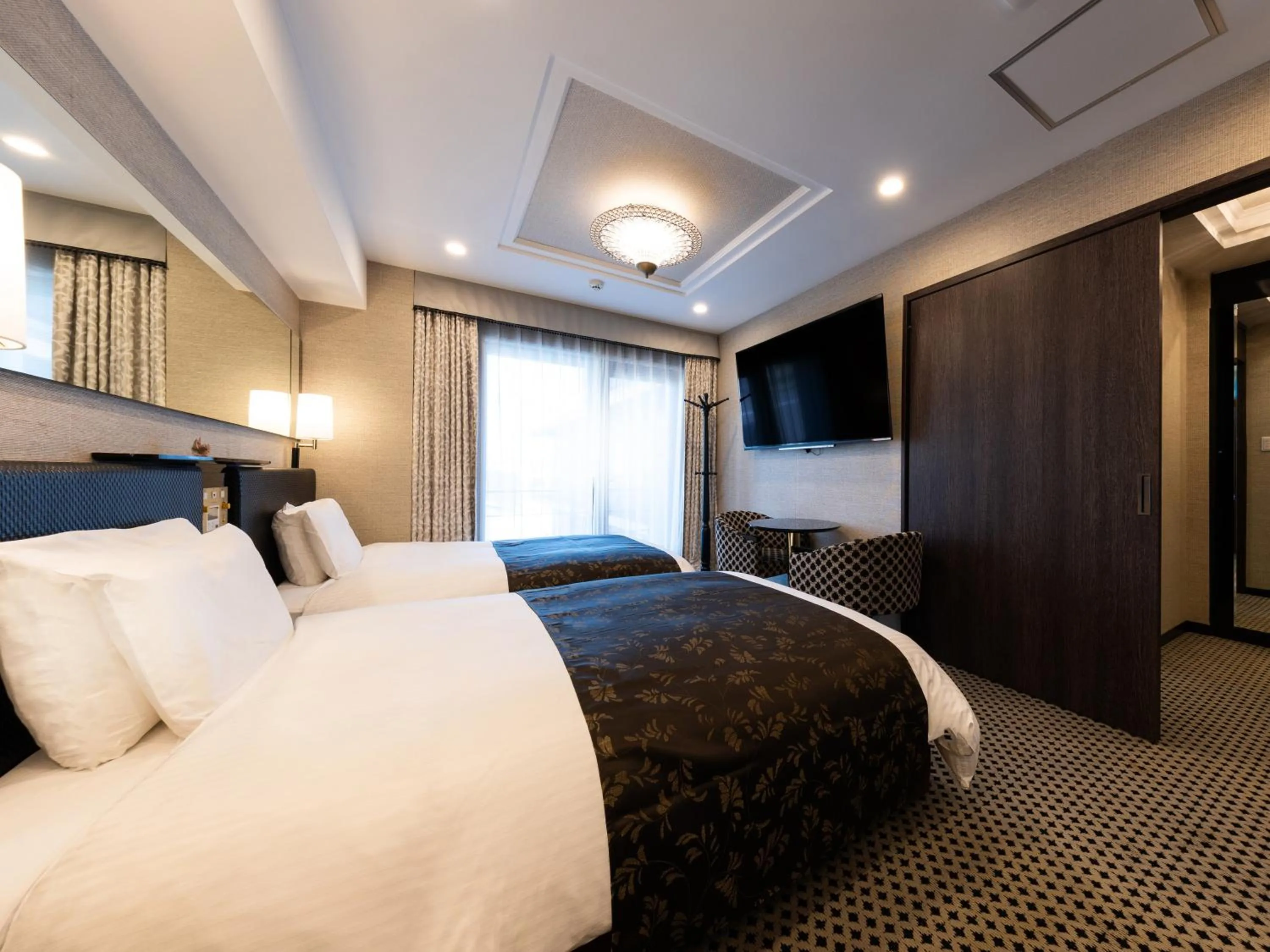 Photo of the whole room, Bed in APA Hotel Osaka Temmabashi Ekimae