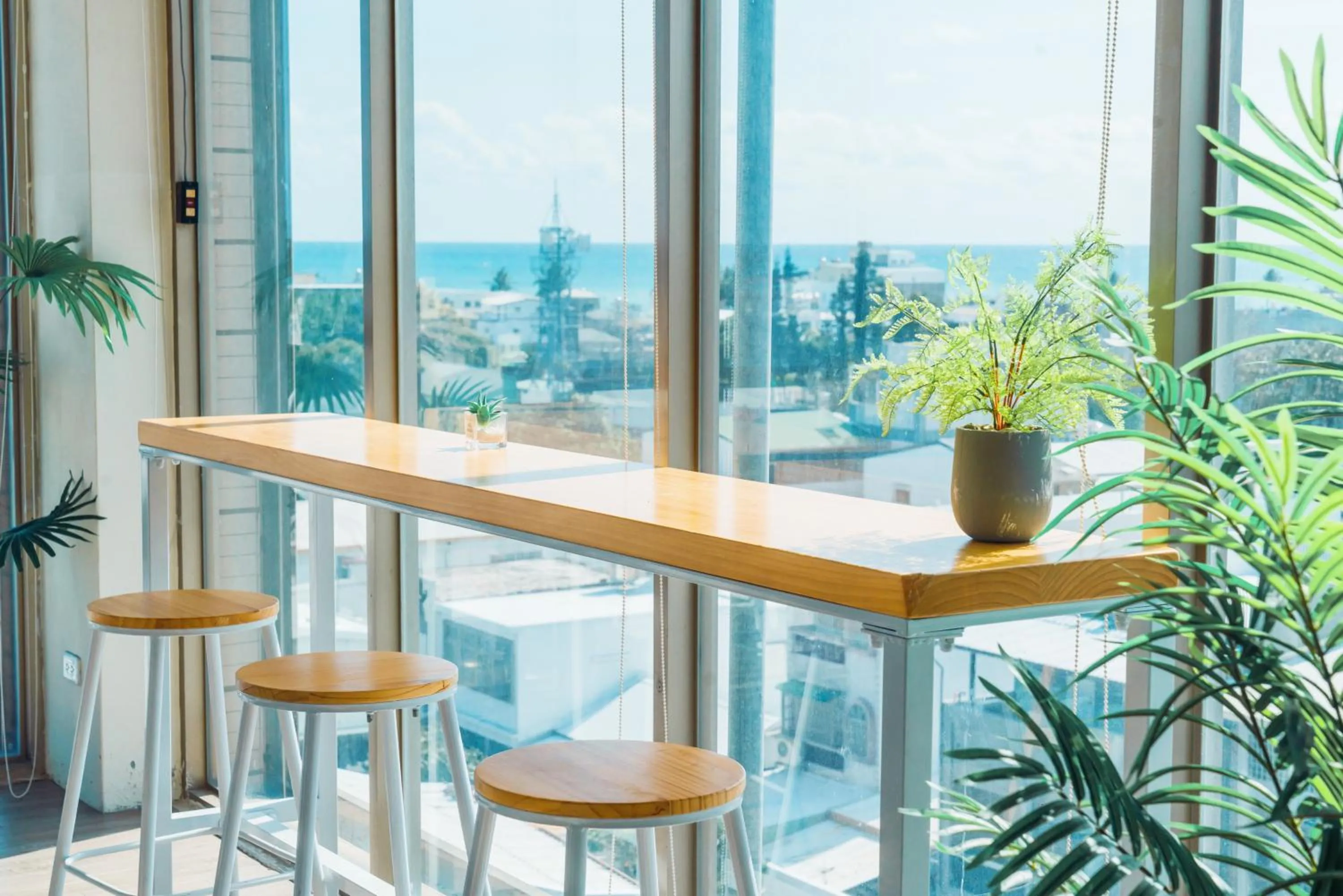 Communal lounge/ TV room in Fun Trip - Fu May Sea View Holiday house l 無敵海景交誼廳 l 附汽機車租賃 l