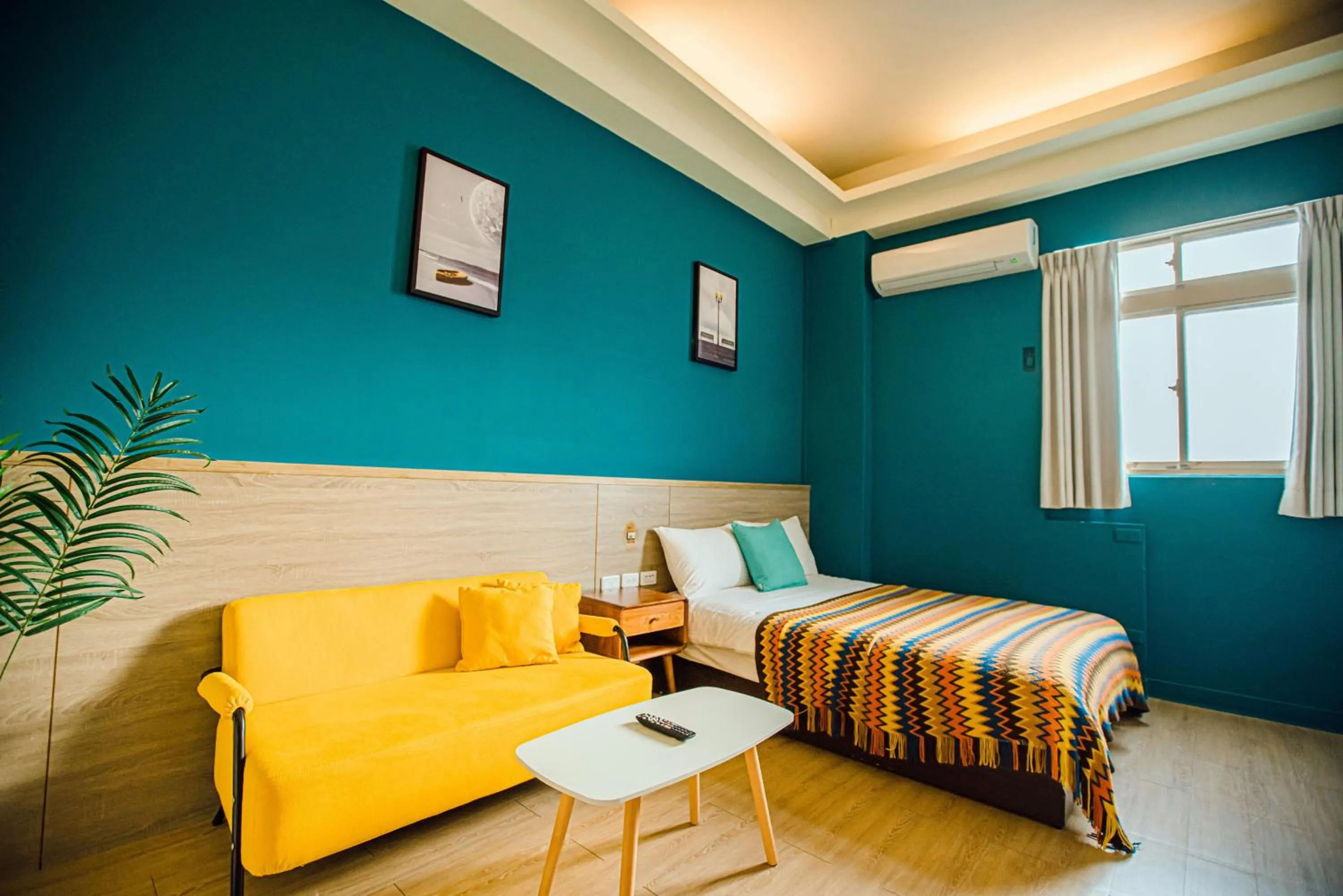 Photo of the whole room, Bed in Fun Trip - Fu May Sea View Holiday house l 無敵海景交誼廳 l 附汽機車租賃 l